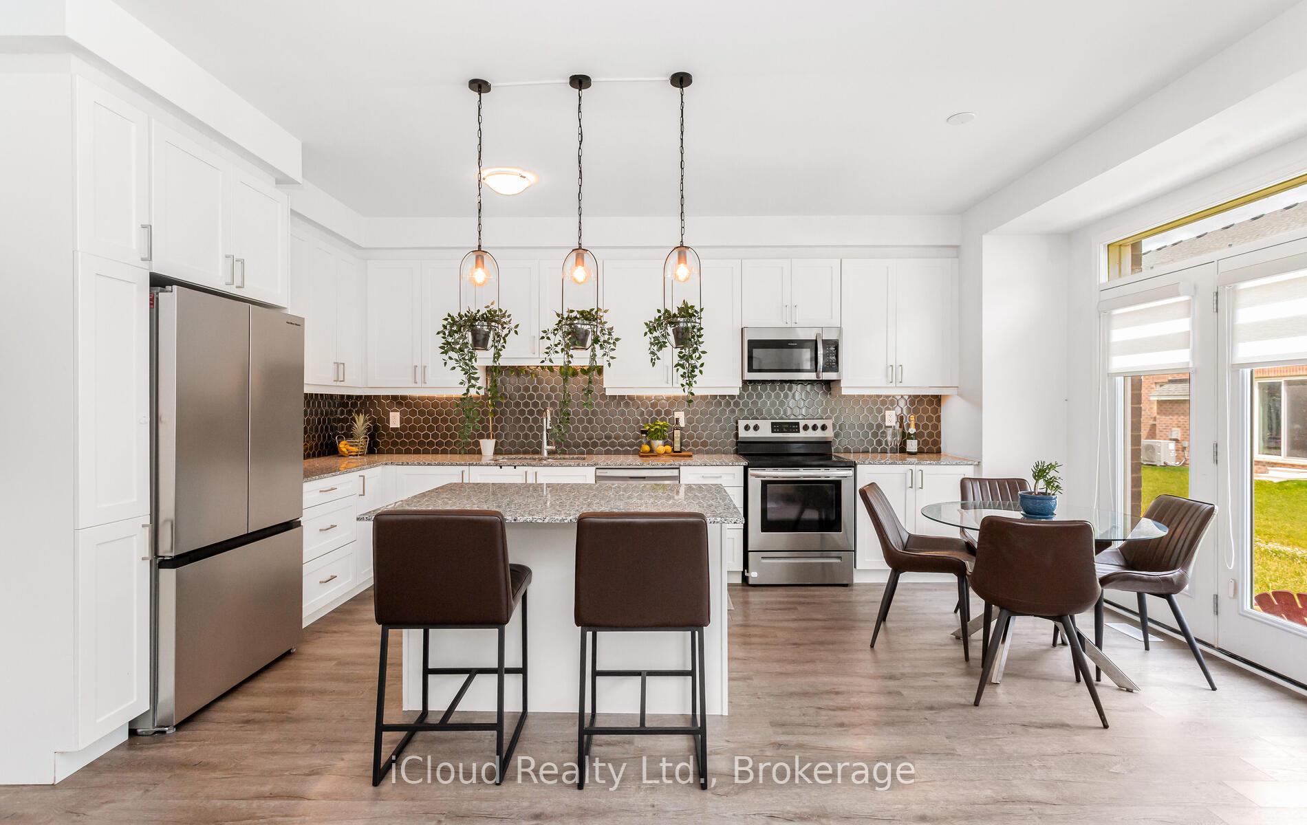 Photo 25 of 1562 Denison Place, Milton, Bowes — HOMEH