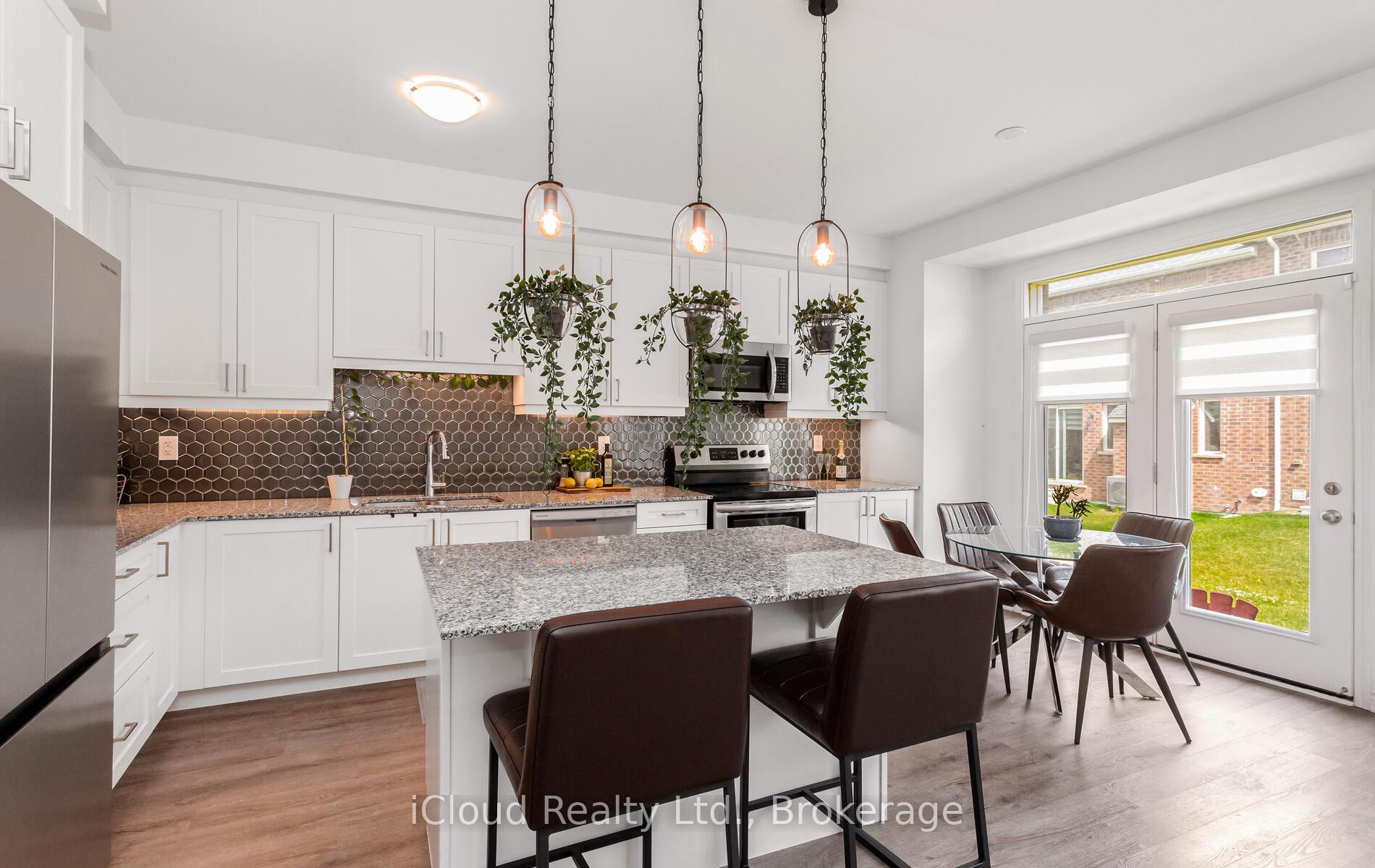 Photo 26 of 1562 Denison Place, Milton, Bowes — HOMEH