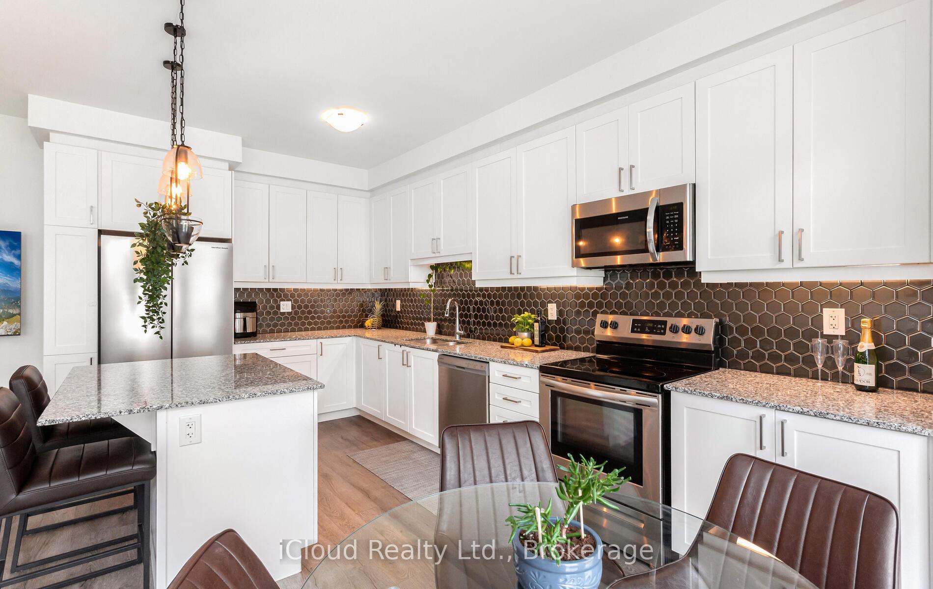Photo 30 of 1562 Denison Place, Milton, Bowes — HOMEH