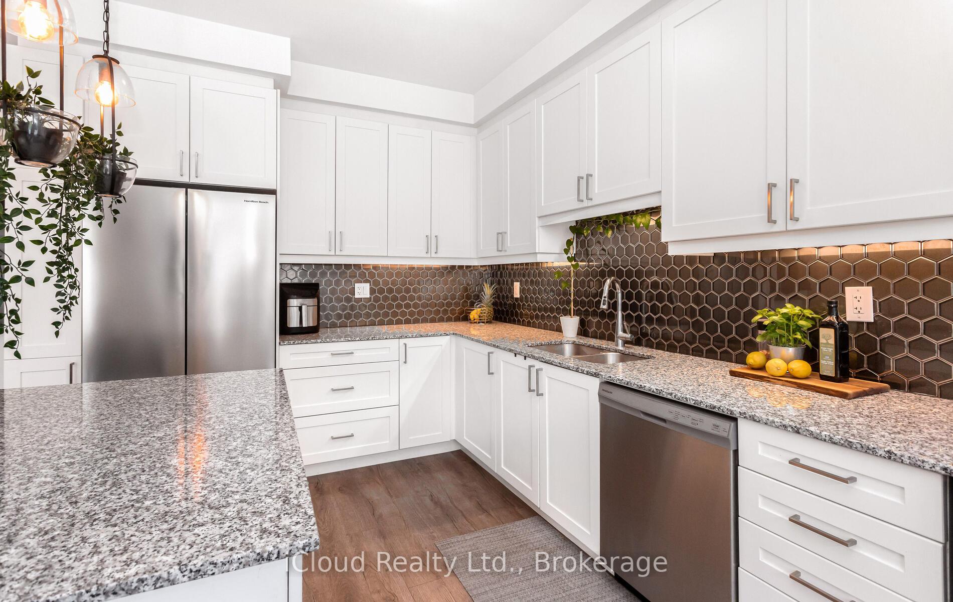 Photo 34 of 1562 Denison Place, Milton, Bowes — HOMEH