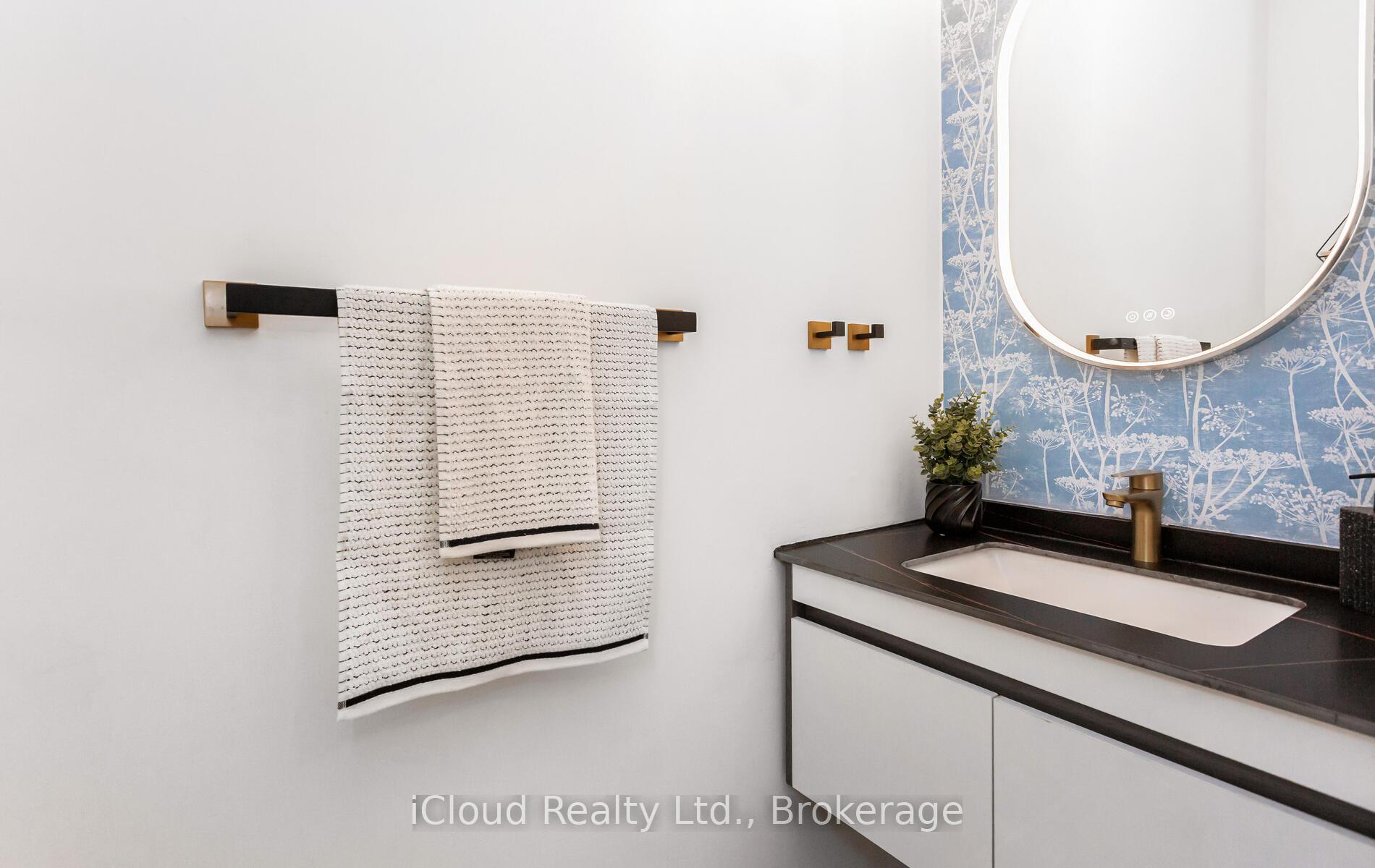 Photo 37 of 1562 Denison Place, Milton, Bowes — HOMEH