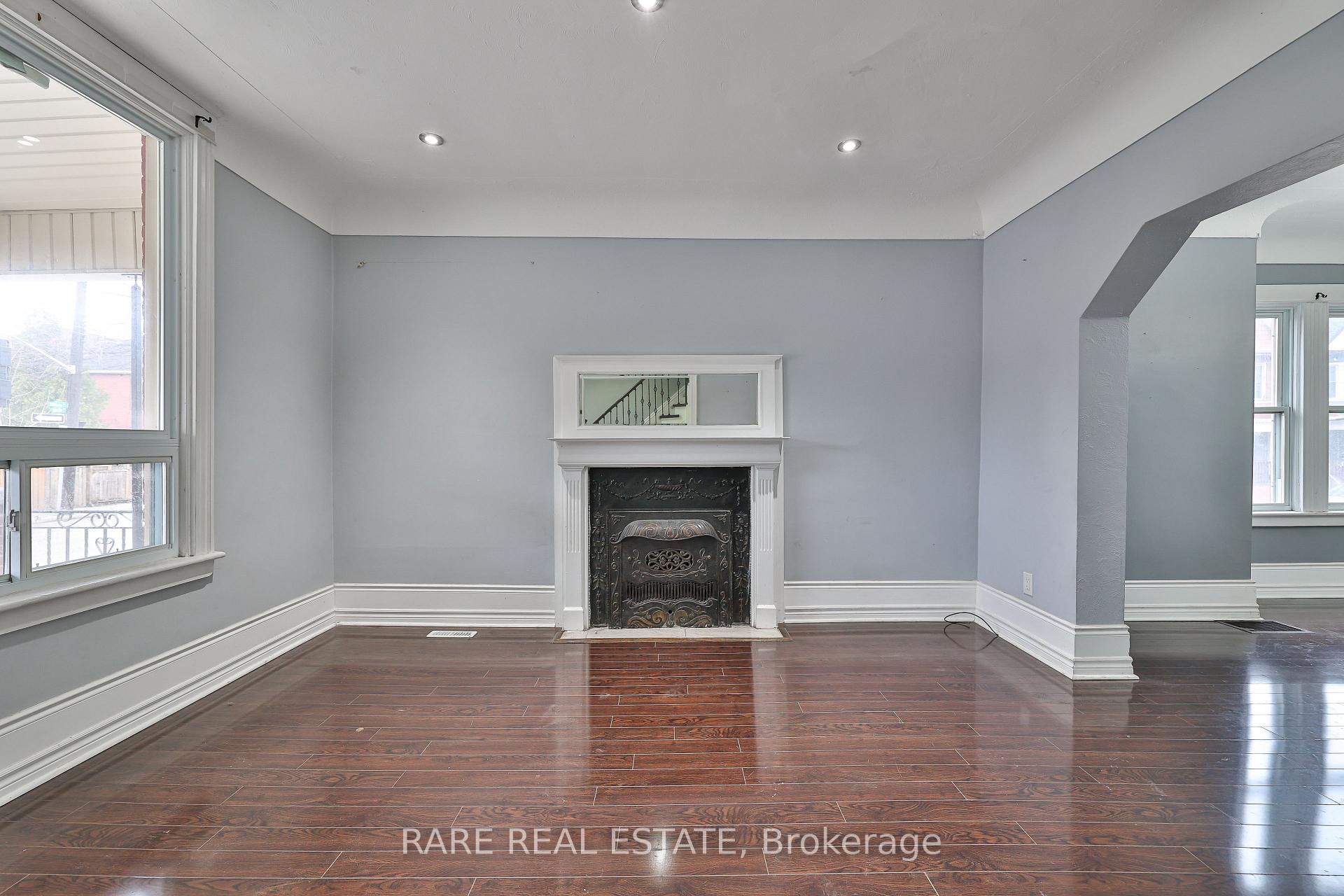 Photo 3 of Unit Upper, 645 Wilson Street, Hamilton, Gibson — HOMEH