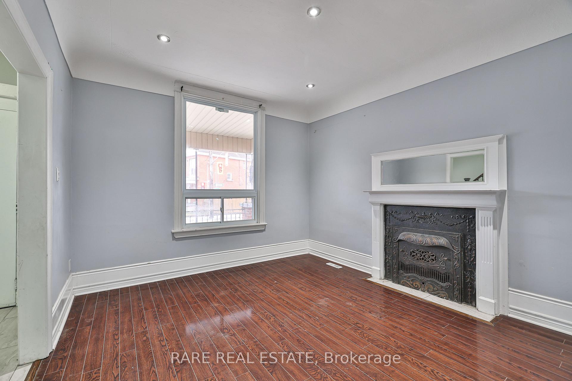 Photo 4 of Unit Upper, 645 Wilson Street, Hamilton, Gibson — HOMEH