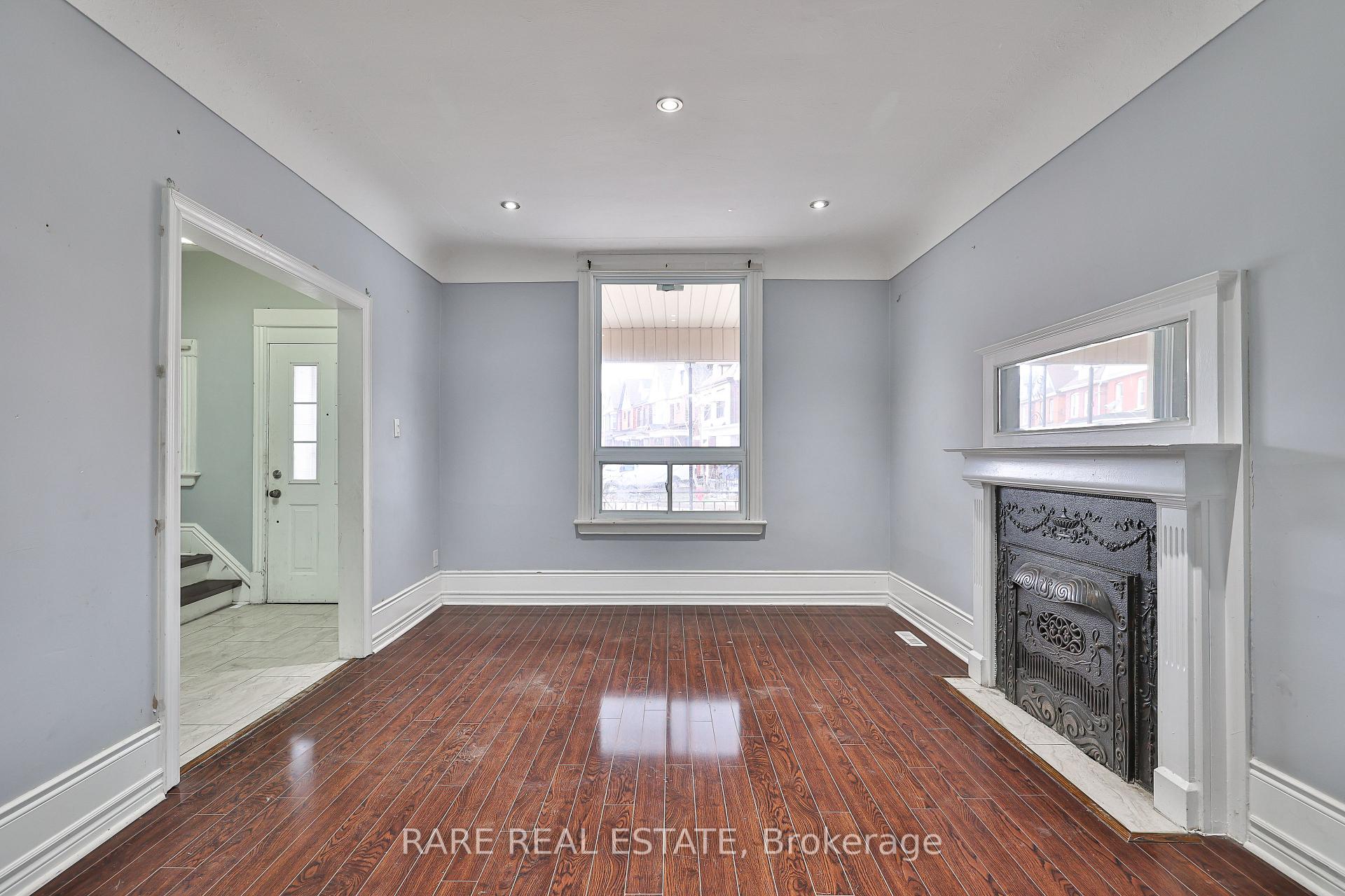 Photo 5 of Unit Upper, 645 Wilson Street, Hamilton, Gibson — HOMEH