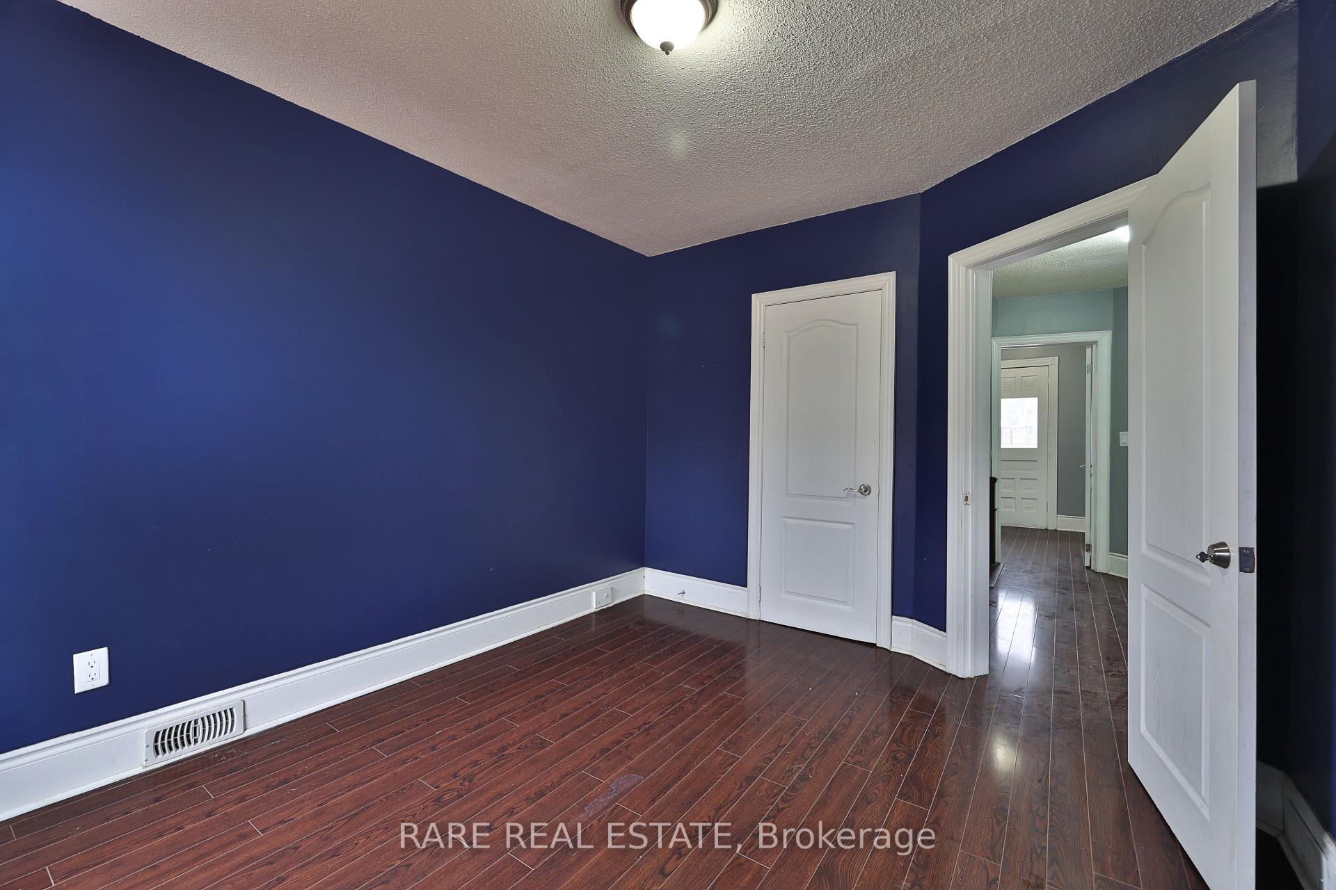 Photo 18 of Unit Upper, 645 Wilson Street, Hamilton, Gibson — HOMEH