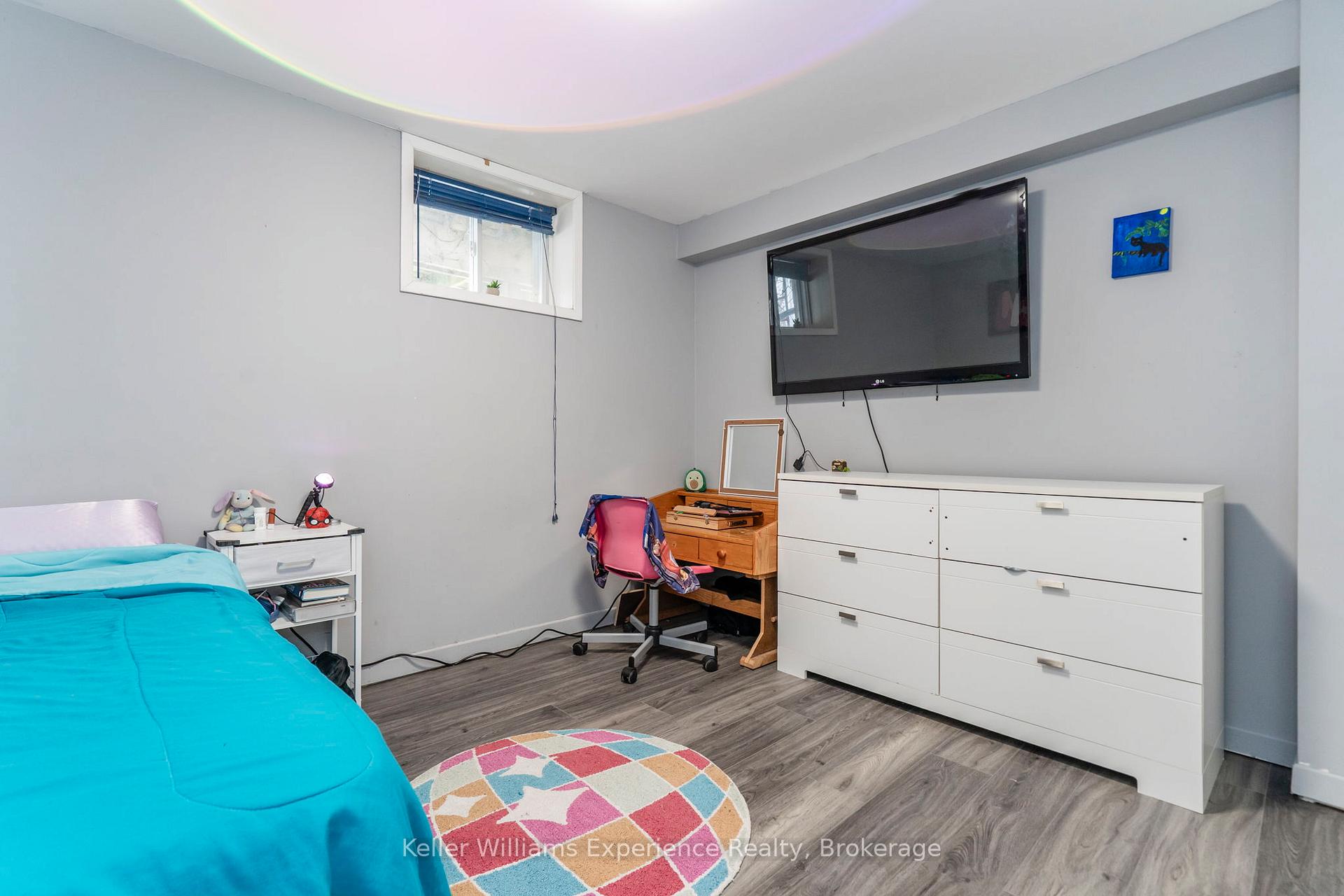 Photo 1 of 701 Bayview Drive, Midland — HOMEH