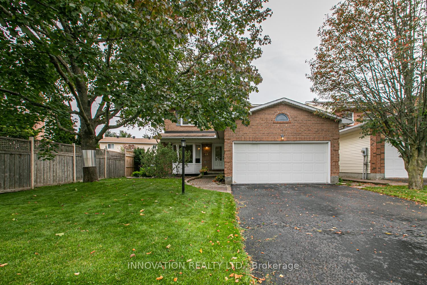Photo 2 of 44 Dartmoor Drive, Ottawa, Kanata - Bridlewood — HOMEH