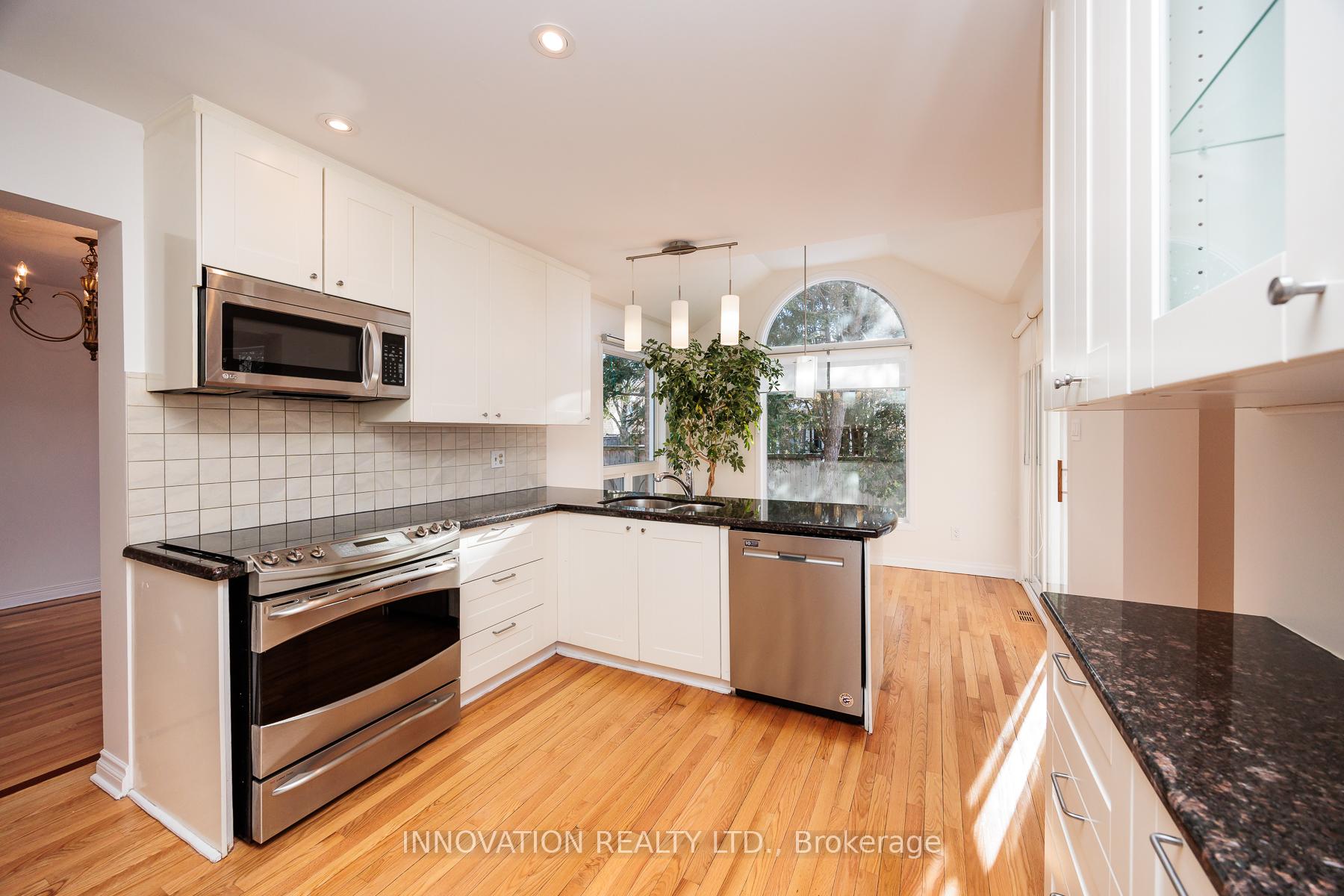 Photo 7 of 44 Dartmoor Drive, Ottawa, Kanata - Bridlewood — HOMEH