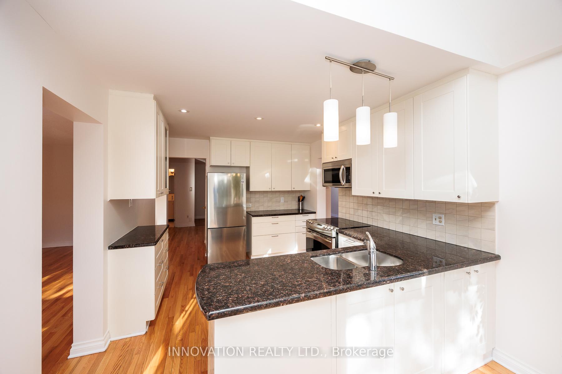 Photo 12 of 44 Dartmoor Drive, Ottawa, Kanata - Bridlewood — HOMEH