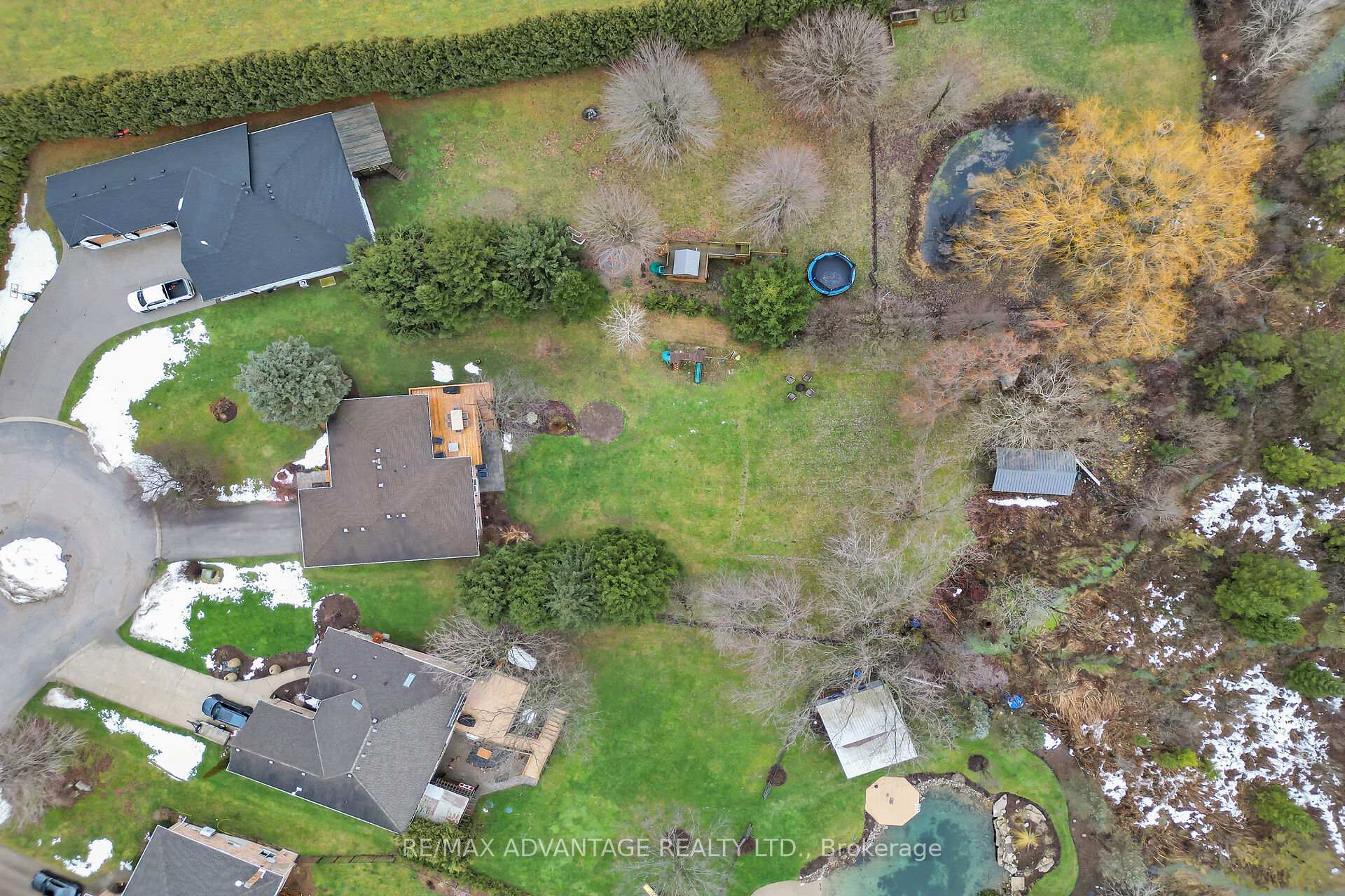 Photo 4 of 126 Brookfield Street, Middlesex Centre, Denfield — HOMEH