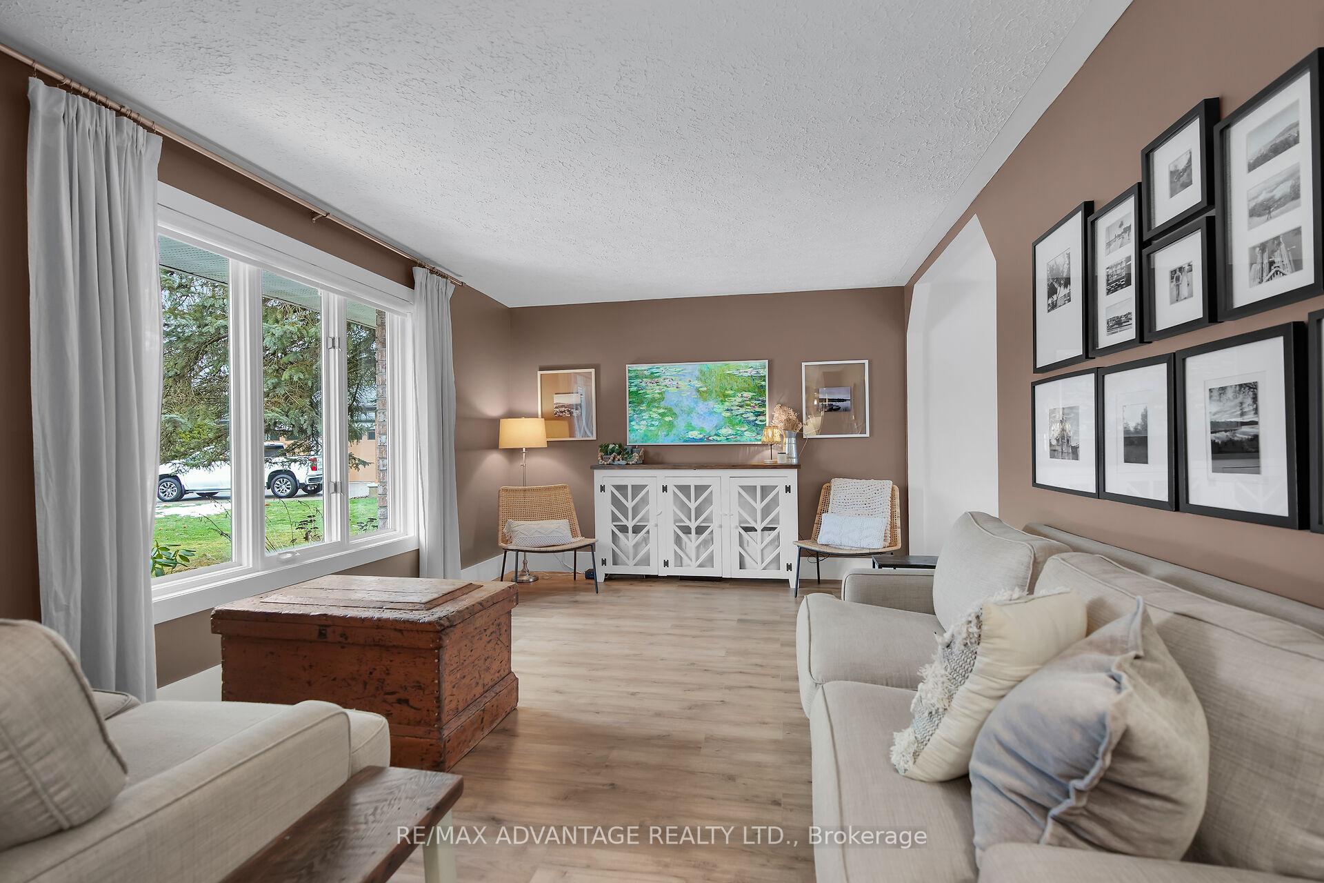 Photo 6 of 126 Brookfield Street, Middlesex Centre, Denfield — HOMEH