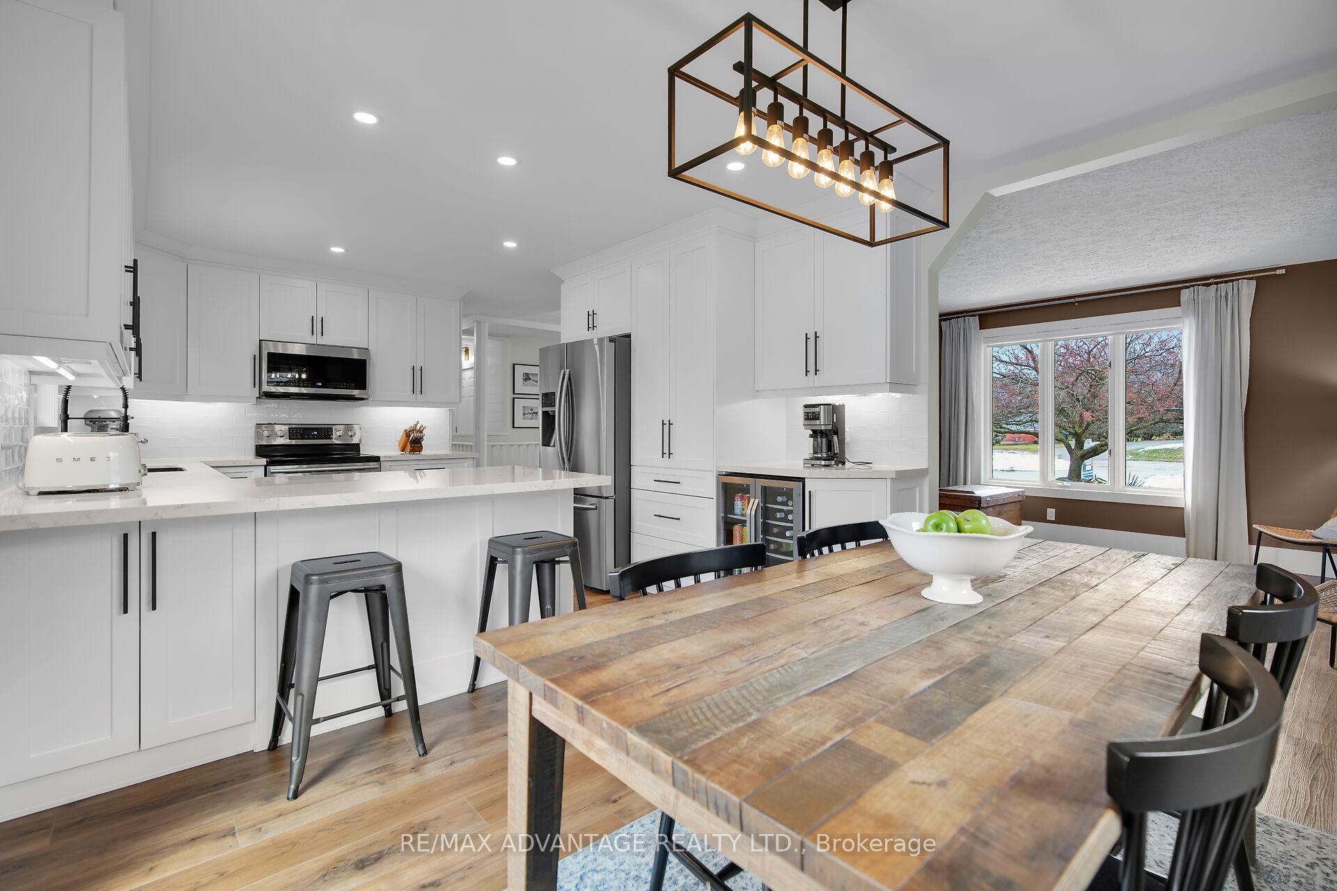 Photo 10 of 126 Brookfield Street, Middlesex Centre, Denfield — HOMEH