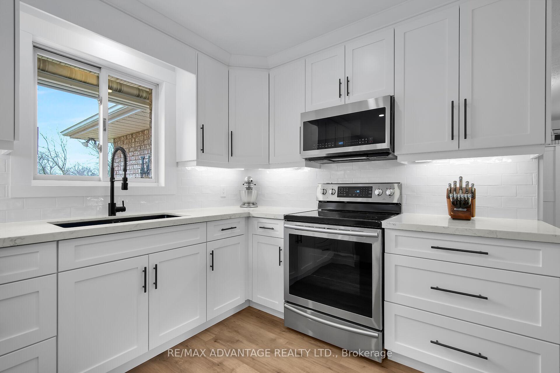 Photo 13 of 126 Brookfield Street, Middlesex Centre, Denfield — HOMEH