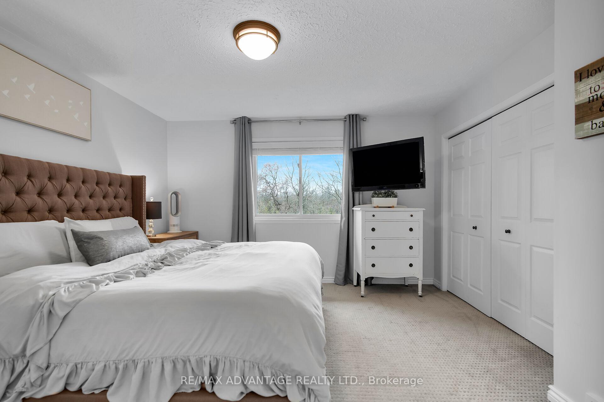 Photo 16 of 126 Brookfield Street, Middlesex Centre, Denfield — HOMEH