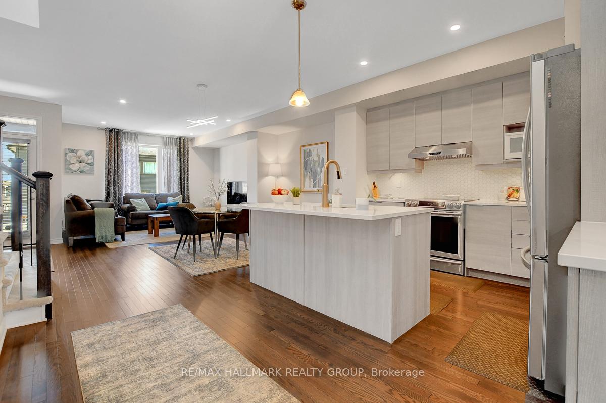 Photo 3 of 201 Tim Sheehan Place, Ottawa, Kanata - Emerald Meadows/Trailwest — HOMEH