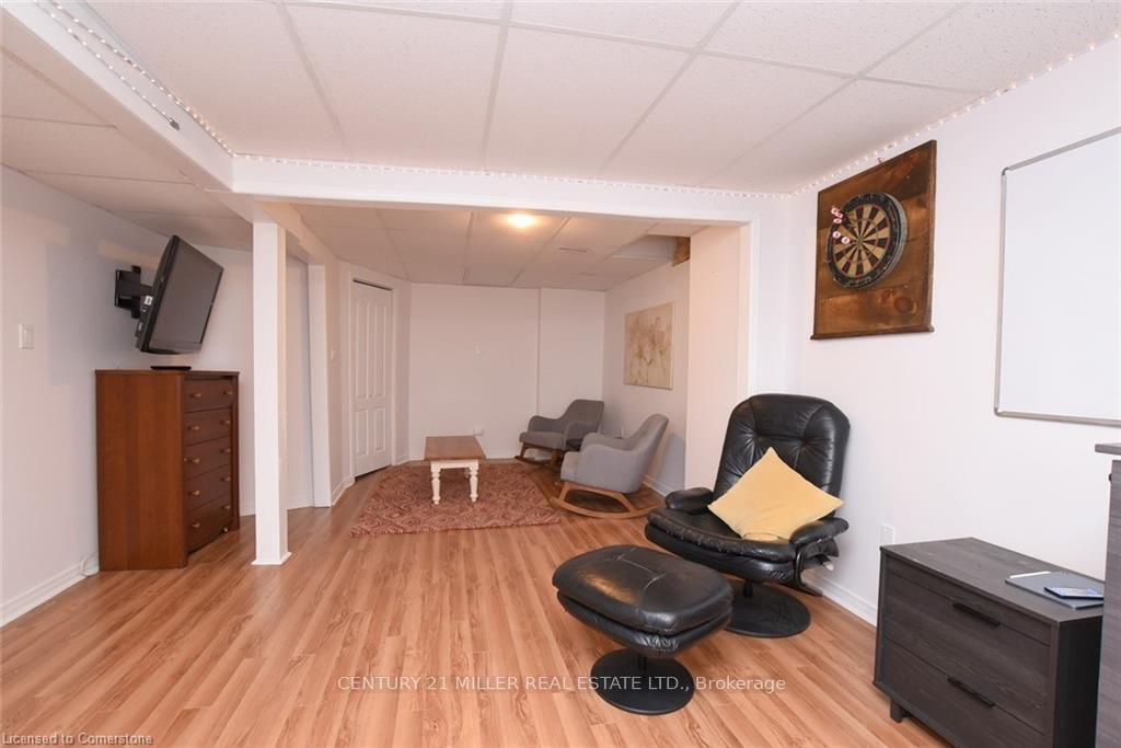Photo 22 of 117 Niska Drive, Hamilton, Waterdown — HOMEH