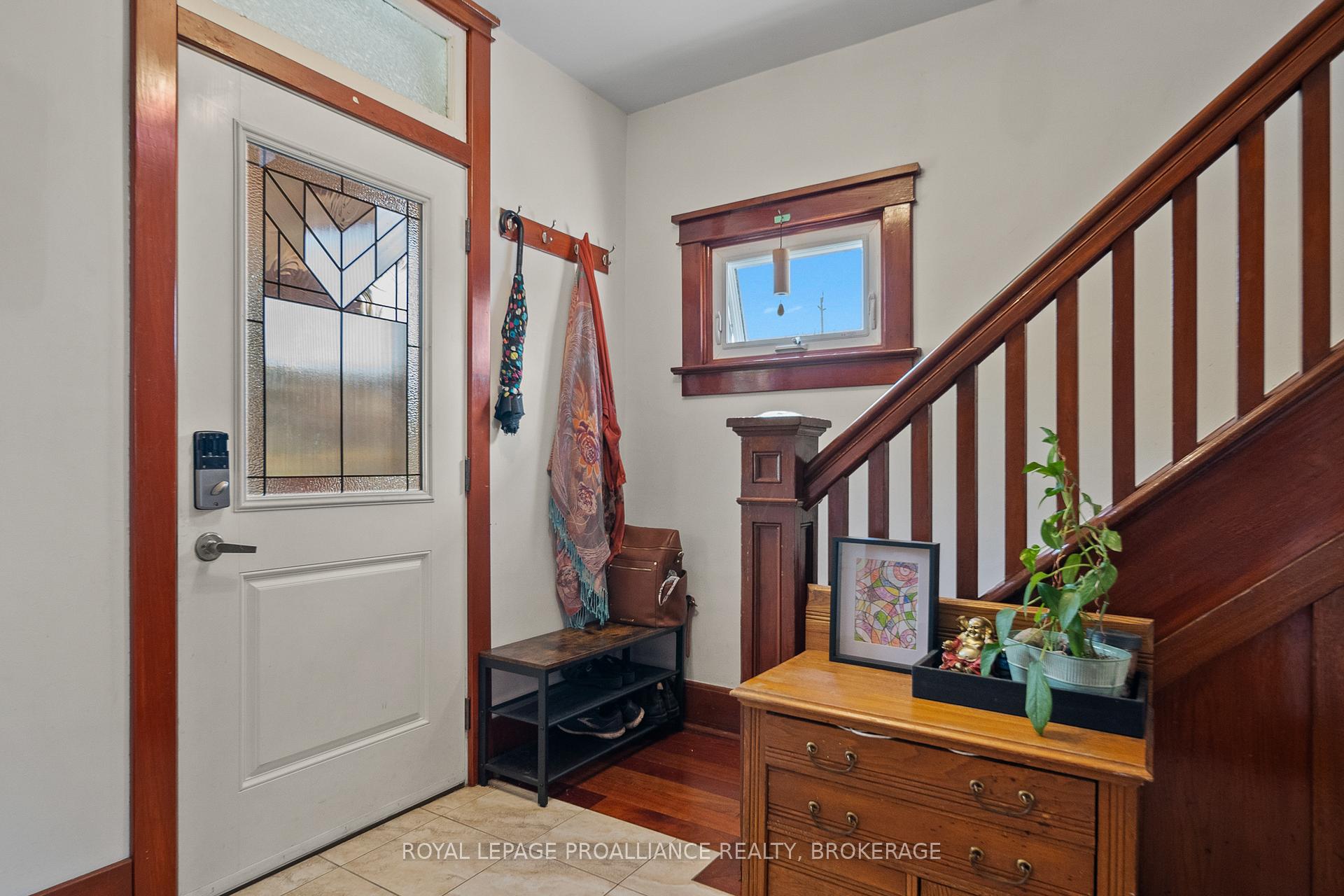 Photo 7 of 57 S Bartlett Street, Kingston, East of Sir John A. Blvd — HOMEH