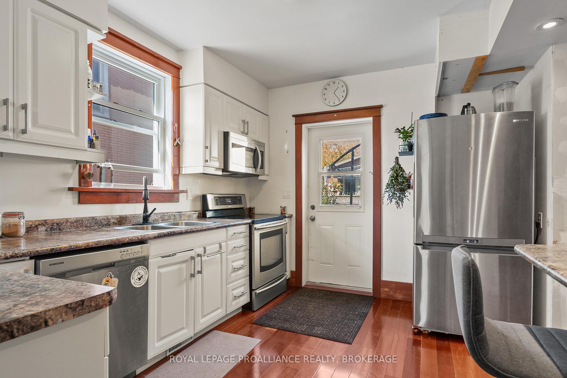 Photo 17 of 57 S Bartlett Street, Kingston, East of Sir John A. Blvd — HOMEH