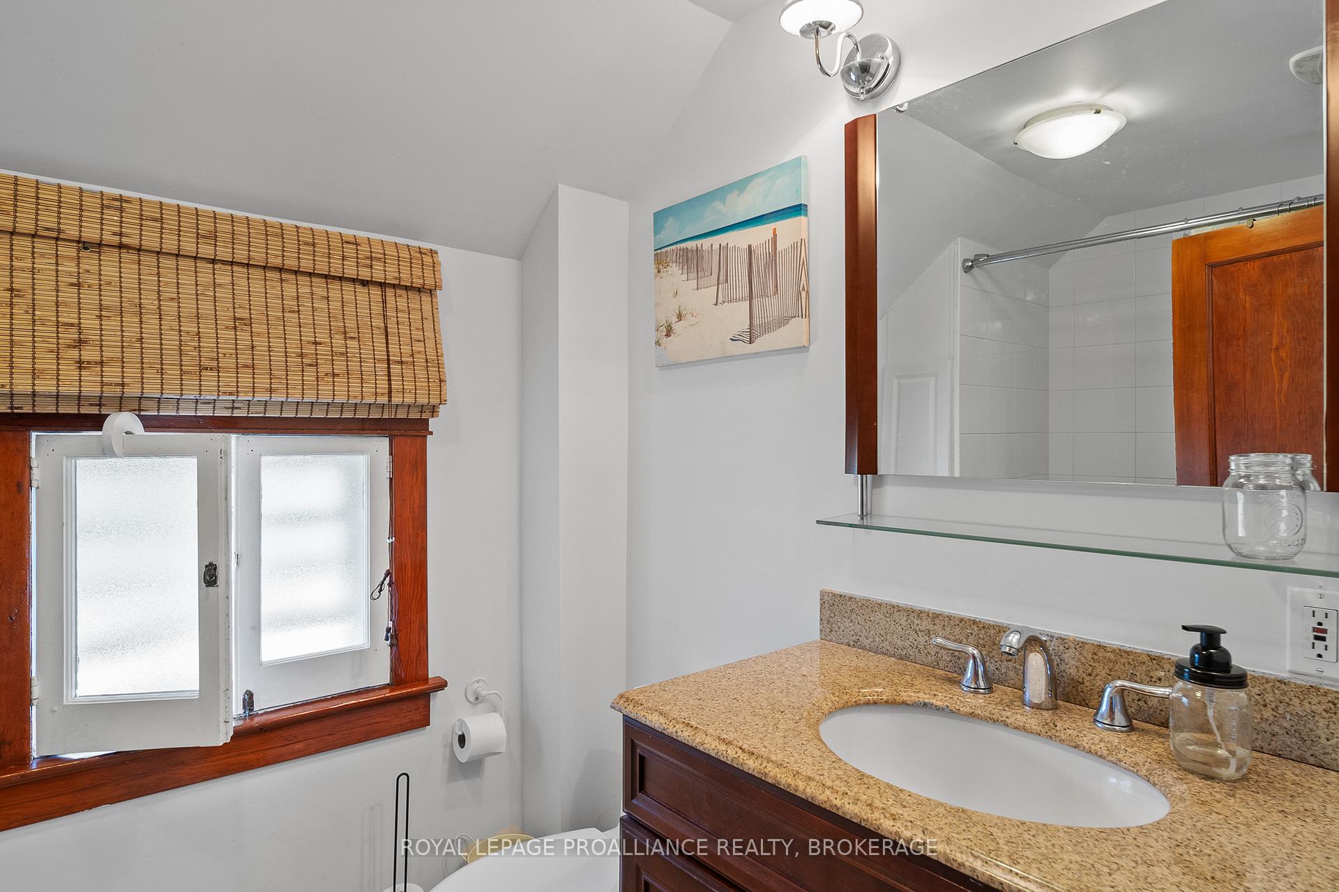 Photo 27 of 57 S Bartlett Street, Kingston, East of Sir John A. Blvd — HOMEH