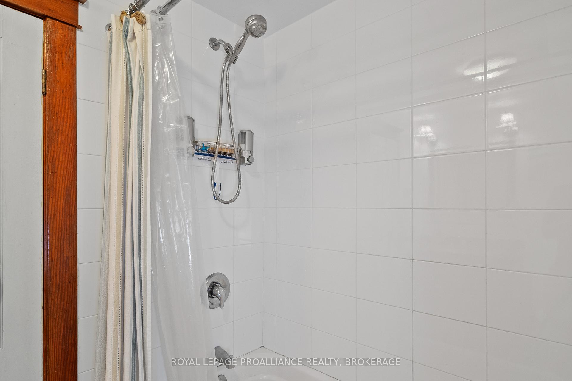 Photo 28 of 57 S Bartlett Street, Kingston, East of Sir John A. Blvd — HOMEH