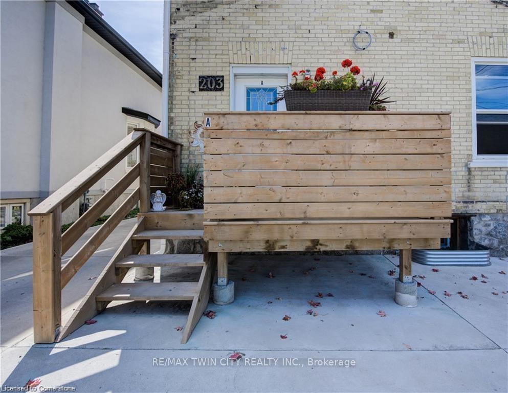 Photo 4 of 203 Breithaupt Street, Kitchener — HOMEH