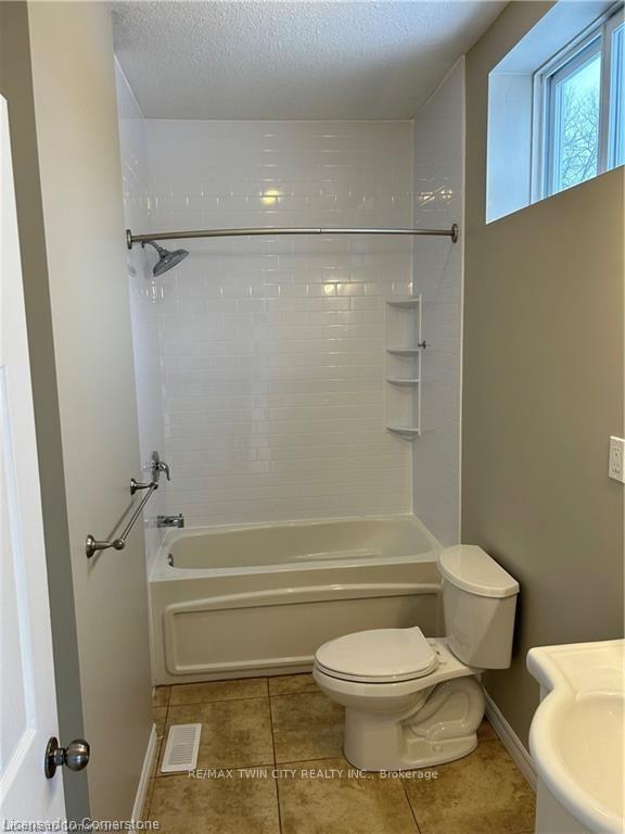 Photo 25 of 203 Breithaupt Street, Kitchener — HOMEH