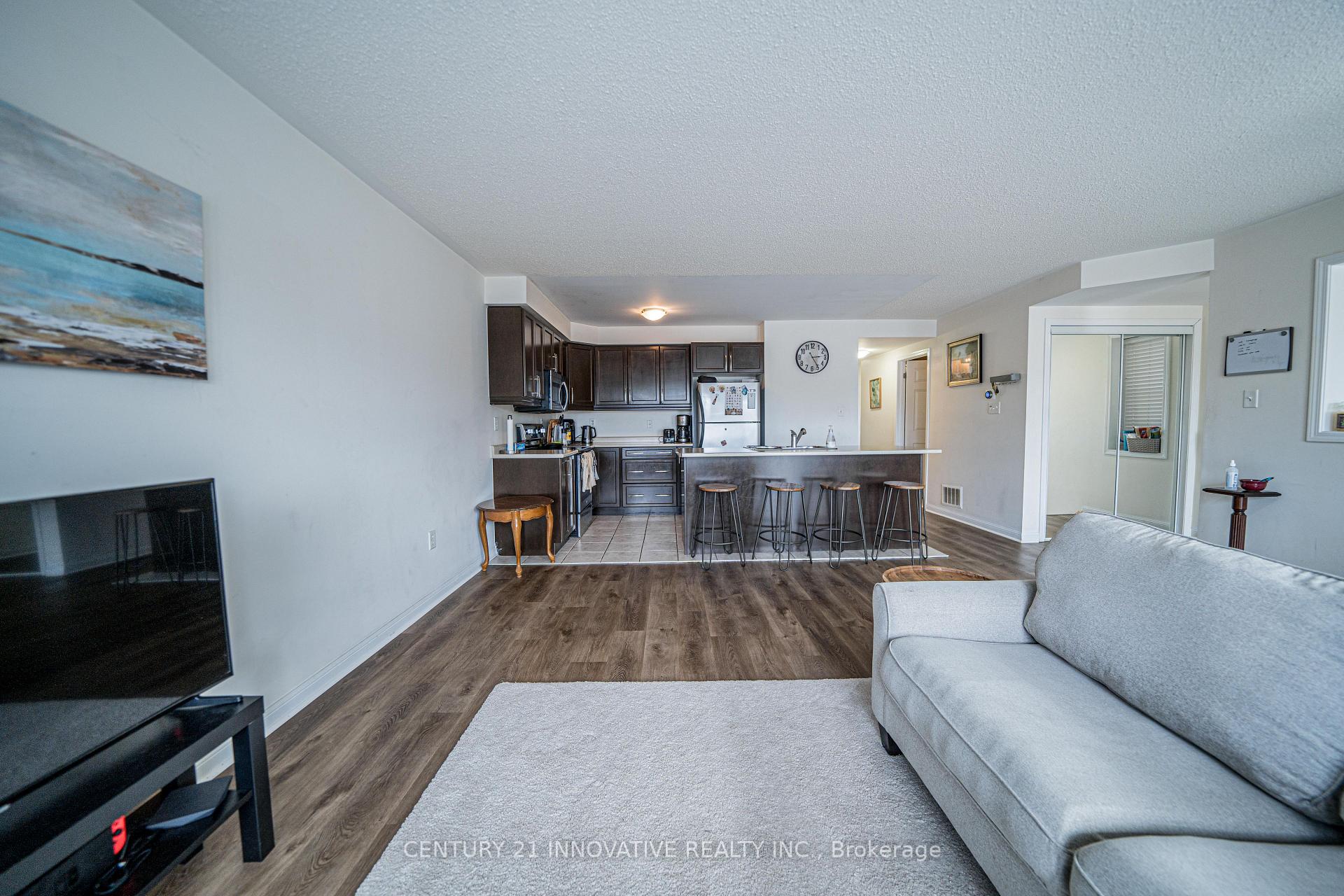 Photo 3 of Unit 1, 3034 Bur Oak Avenue, Markham, Cornell — HOMEH