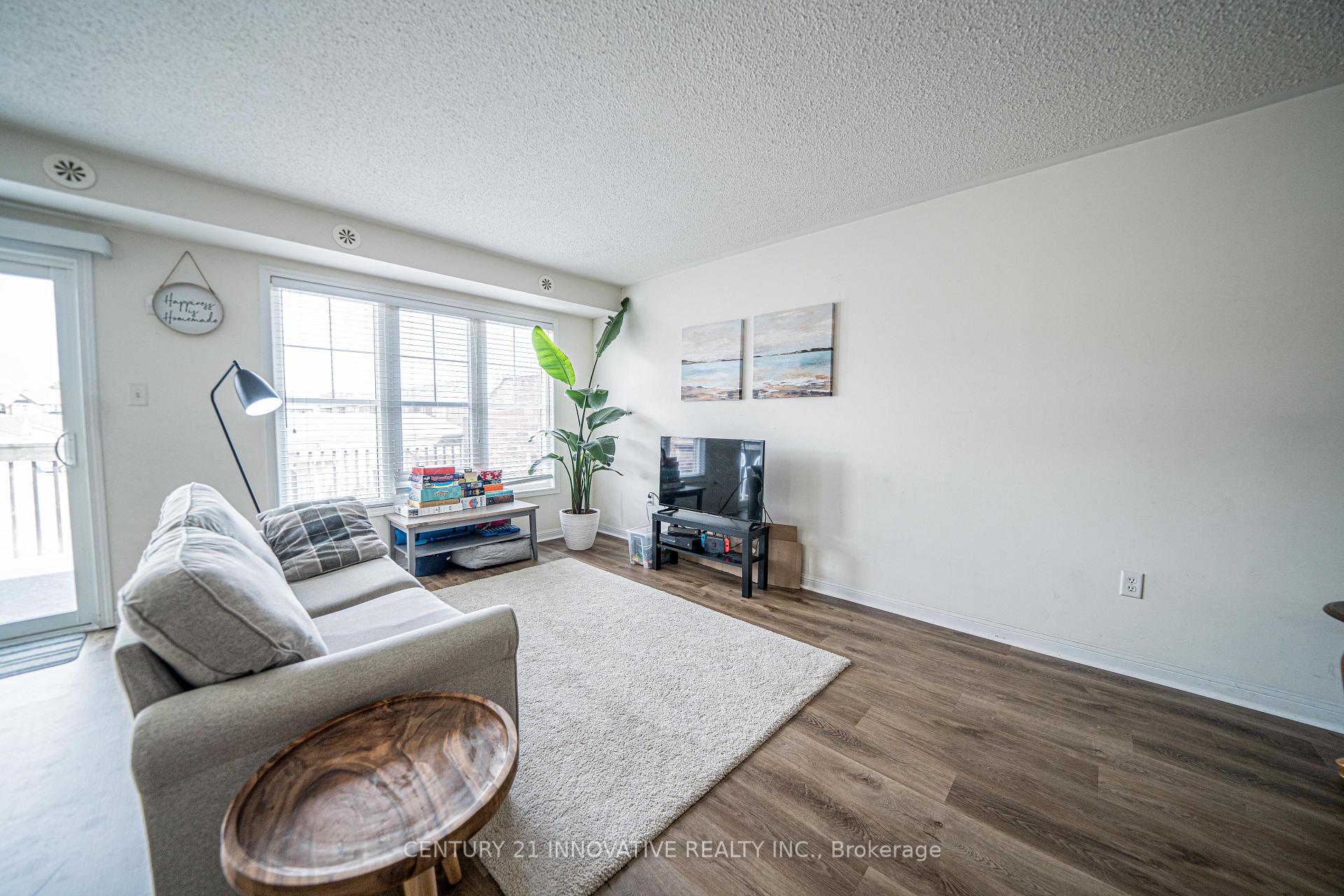 Photo 5 of Unit 1, 3034 Bur Oak Avenue, Markham, Cornell — HOMEH
