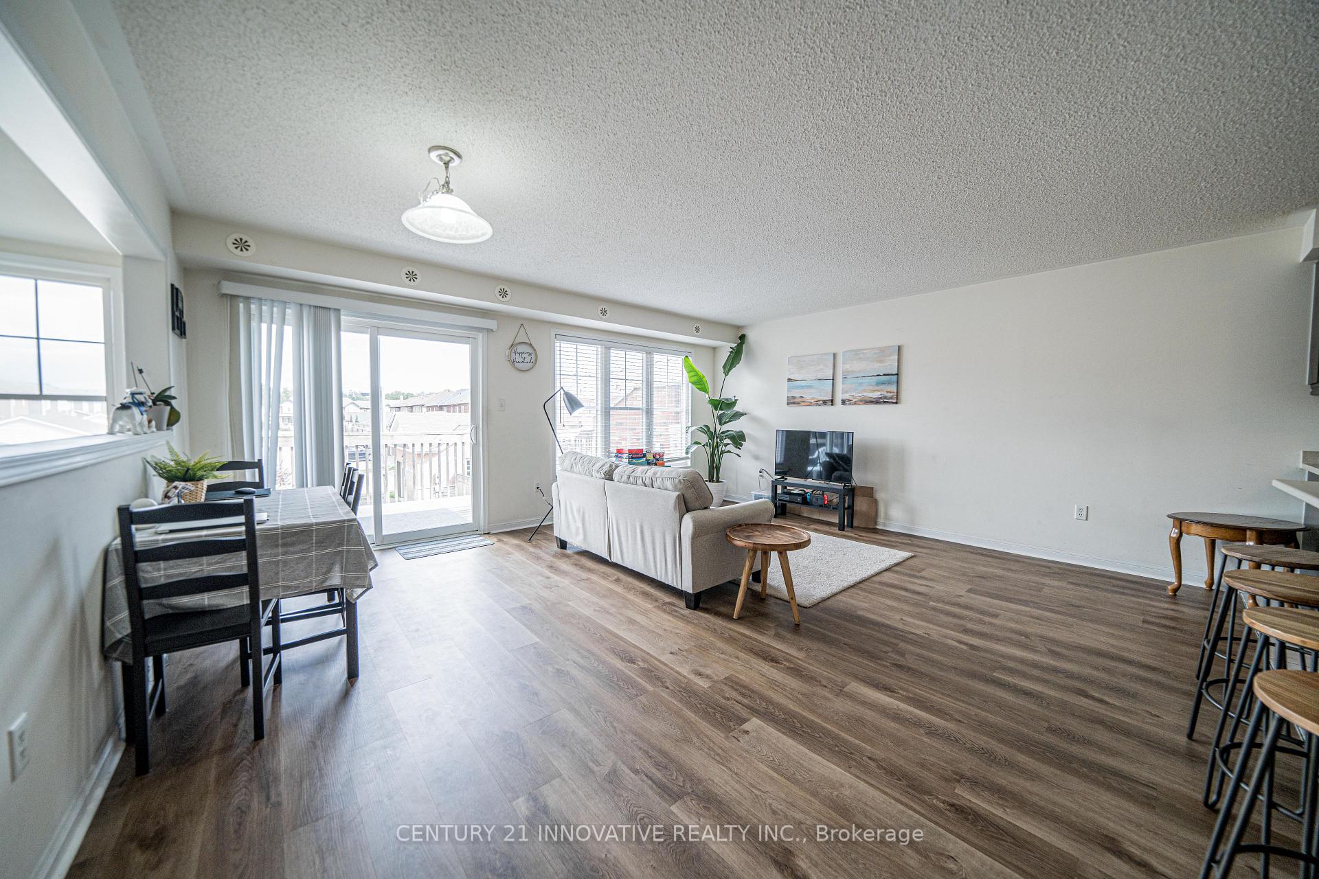 Photo 12 of Unit 1, 3034 Bur Oak Avenue, Markham, Cornell — HOMEH
