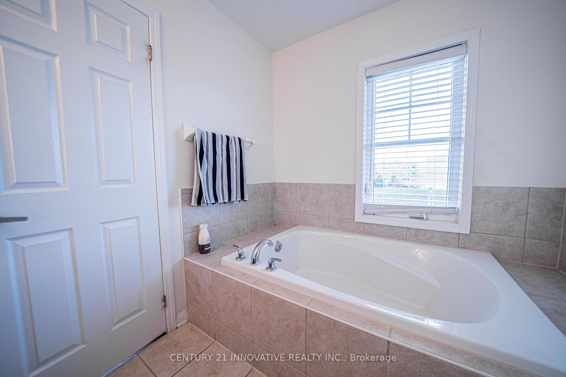 Photo 32 of Unit 1, 3034 Bur Oak Avenue, Markham, Cornell — HOMEH