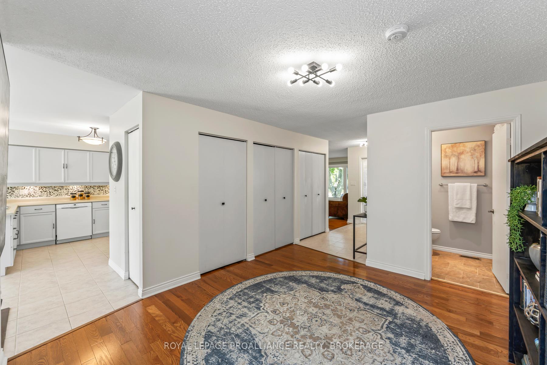 Photo 5 of 984 Ambleside Crescent, Kingston, North of Taylor-Kidd Blvd — HOMEH