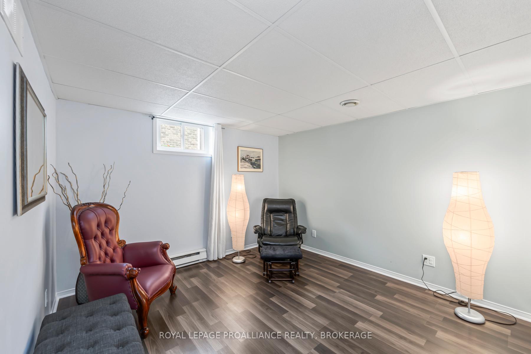 Photo 31 of 984 Ambleside Crescent, Kingston, North of Taylor-Kidd Blvd — HOMEH