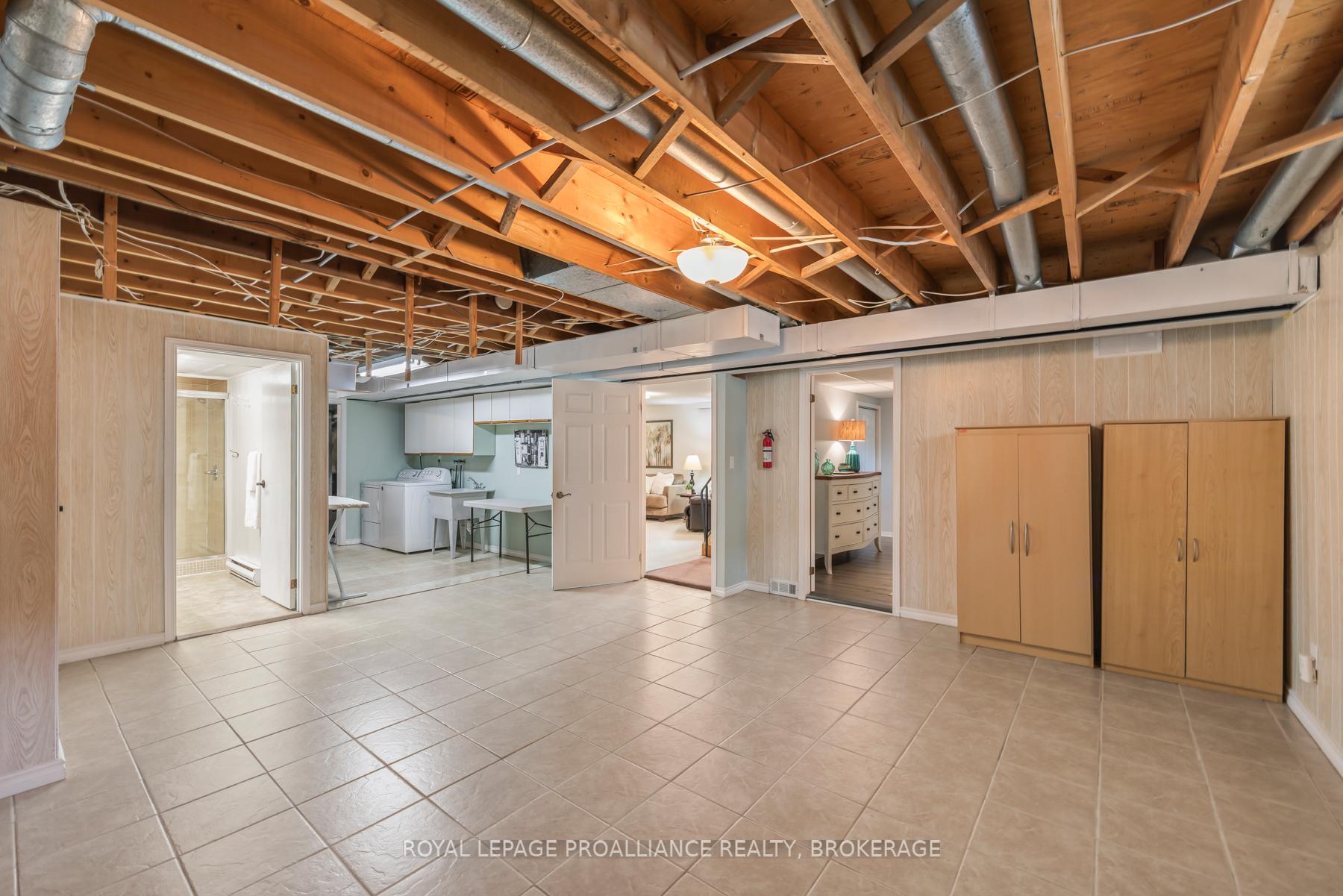 Photo 33 of 984 Ambleside Crescent, Kingston, North of Taylor-Kidd Blvd — HOMEH