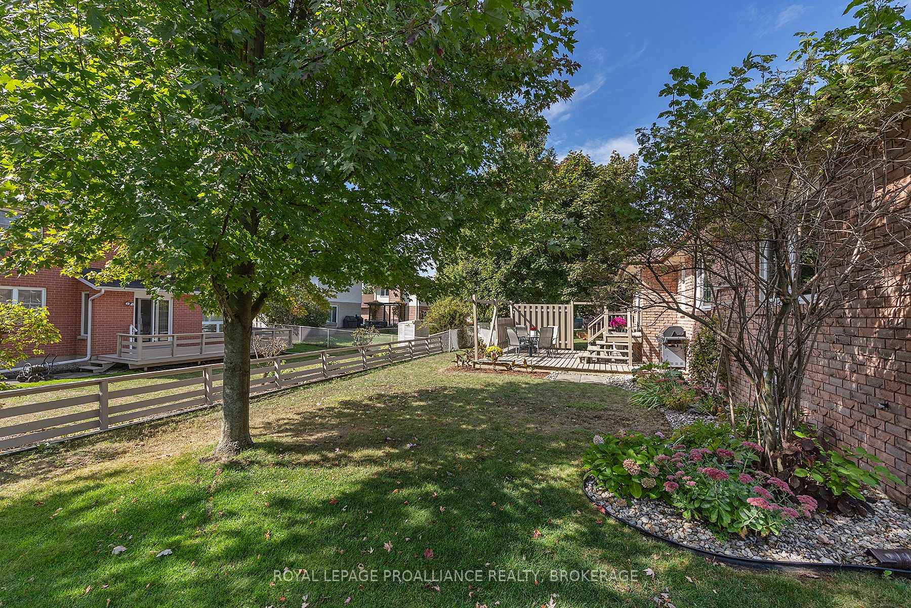 Photo 36 of 984 Ambleside Crescent, Kingston, North of Taylor-Kidd Blvd — HOMEH
