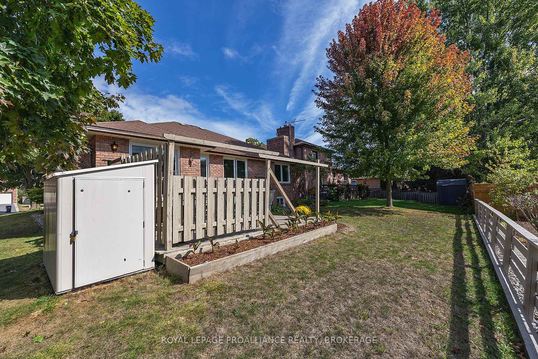 Photo 37 of 984 Ambleside Crescent, Kingston, North of Taylor-Kidd Blvd — HOMEH