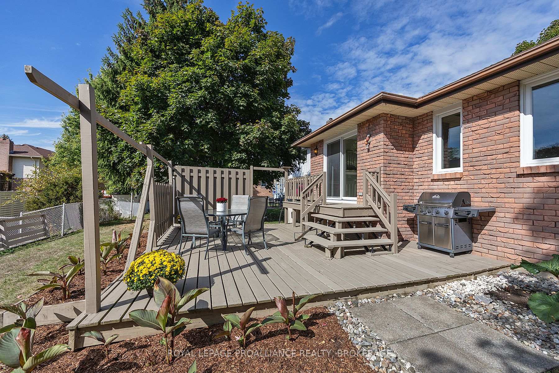 Photo 39 of 984 Ambleside Crescent, Kingston, North of Taylor-Kidd Blvd — HOMEH