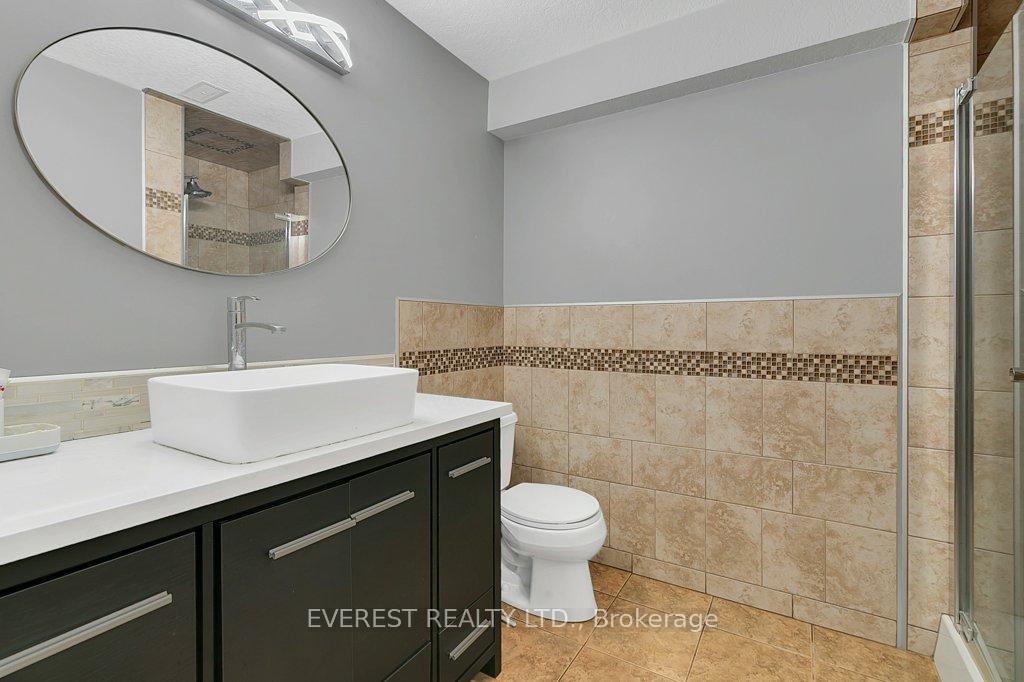 Photo 15 of 213 Erinbrook Drive, Kitchener — HOMEH