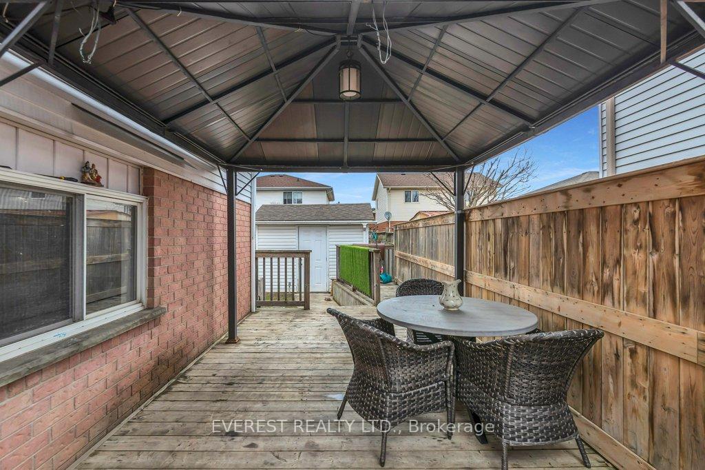 Photo 24 of 213 Erinbrook Drive, Kitchener — HOMEH