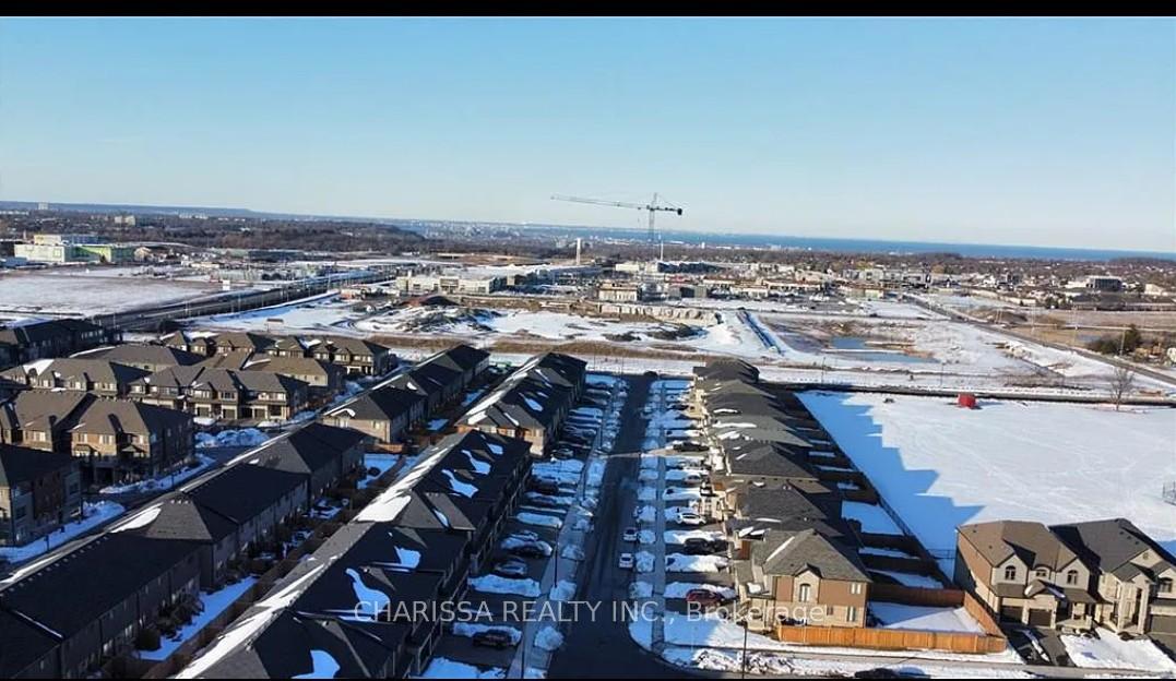 Photo 16 of 30 Greenwich Avenue, Hamilton, Stoney Creek — HOMEH
