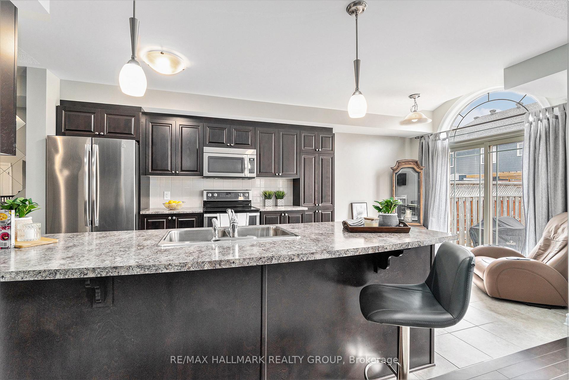 Photo 10 of 415 Barrick Hill Road, Ottawa, Kanata - Emerald Meadows/Trailwest — HOMEH