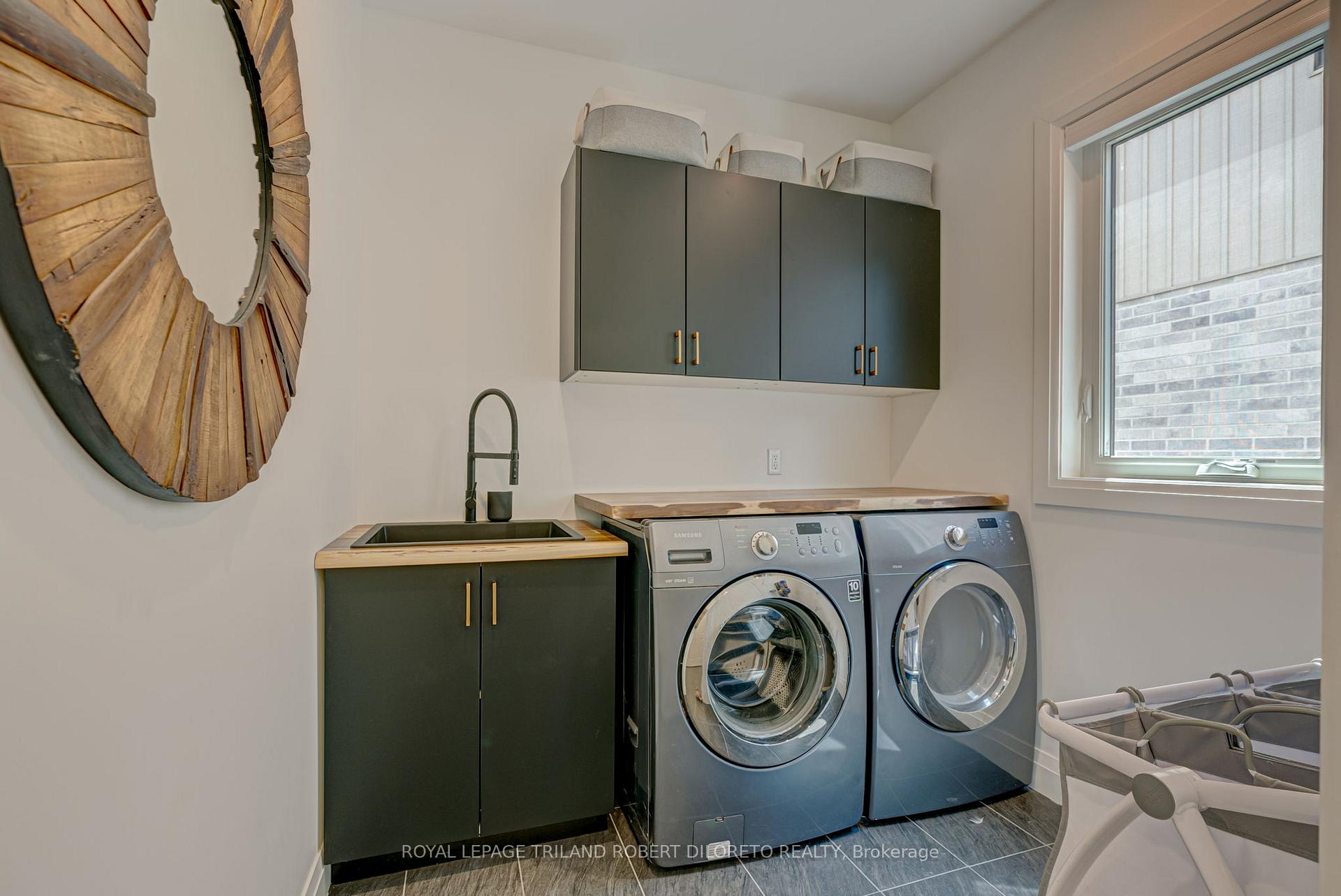 Photo 15 of 119 Duke Street, Middlesex Centre, Komoka — HOMEH