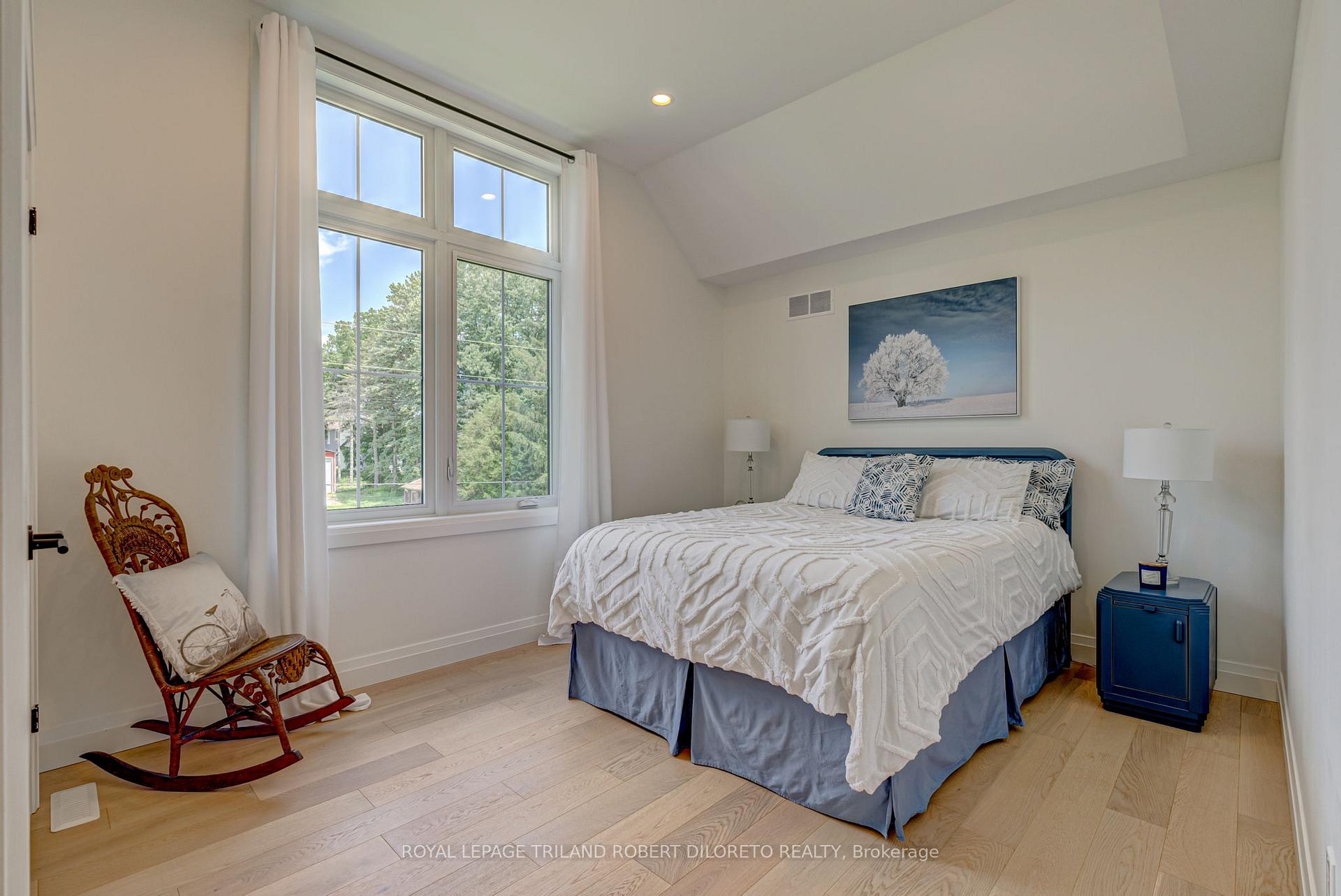 Photo 25 of 119 Duke Street, Middlesex Centre, Komoka — HOMEH