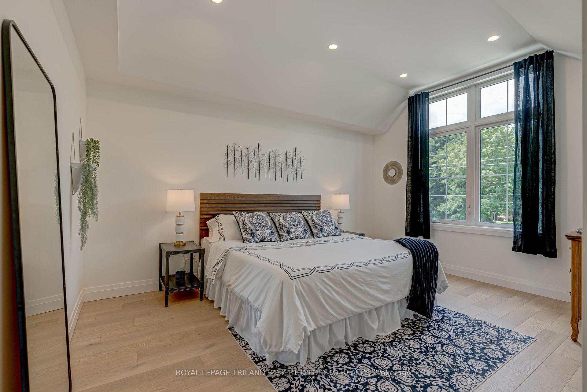 Photo 26 of 119 Duke Street, Middlesex Centre, Komoka — HOMEH