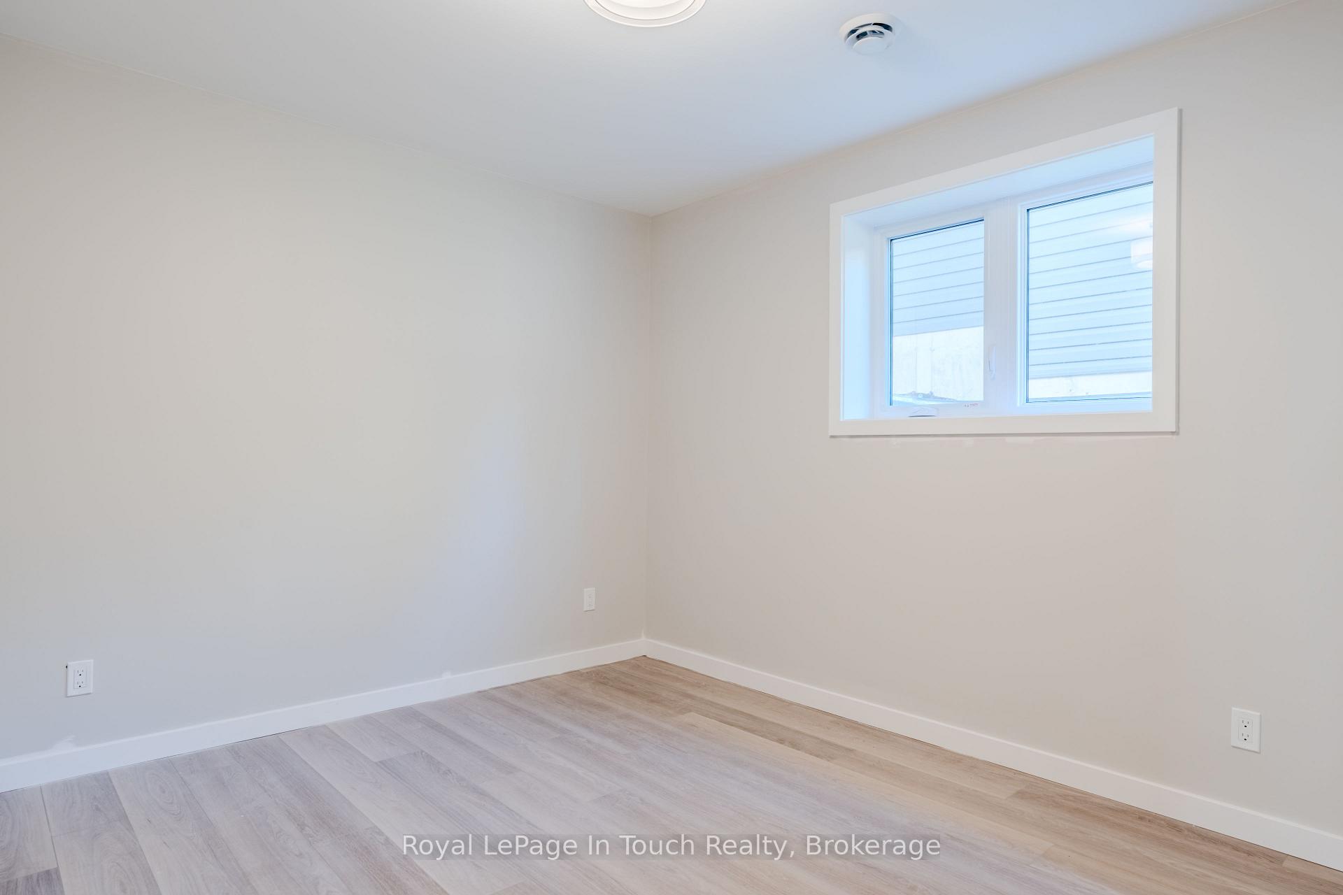Photo 13 of 316 Seventh Street, Midland — HOMEH