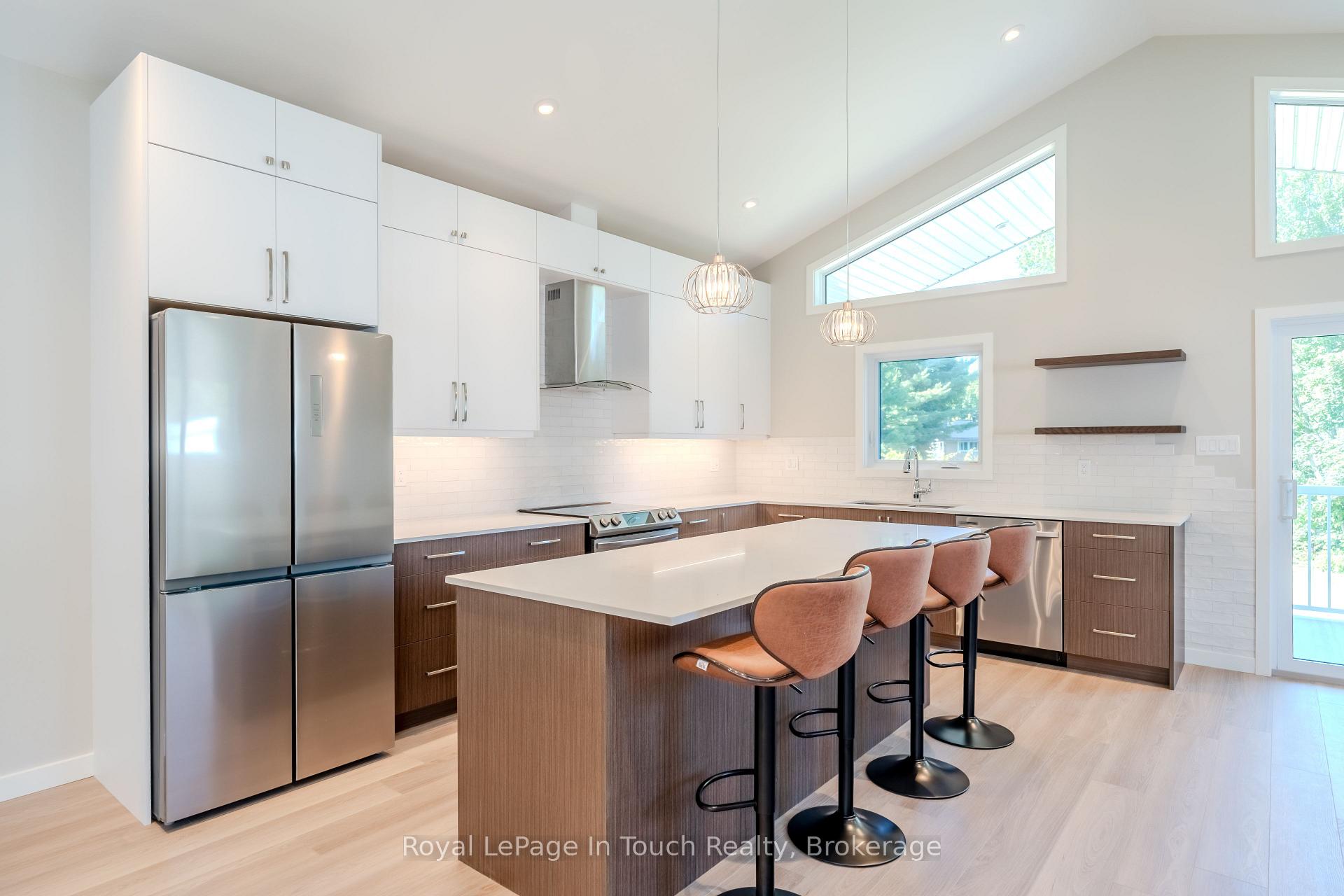 Photo 18 of 316 Seventh Street, Midland — HOMEH