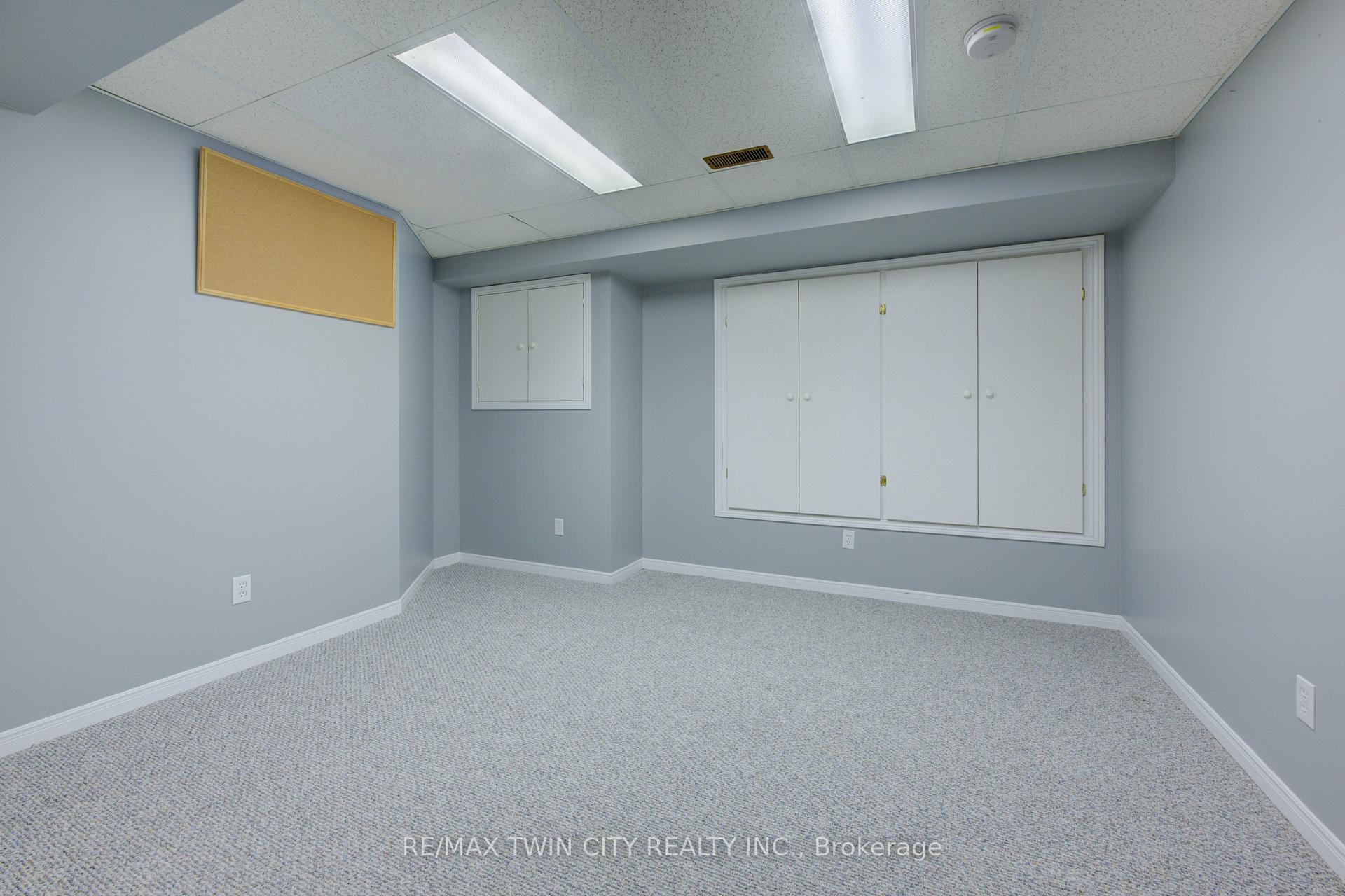 Photo 29 of 210 Greengable Court, Kitchener — HOMEH