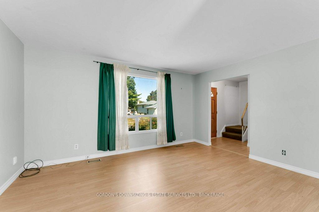 Photo 8 of 144 Calderwood Drive, Kingston, Central City West — HOMEH