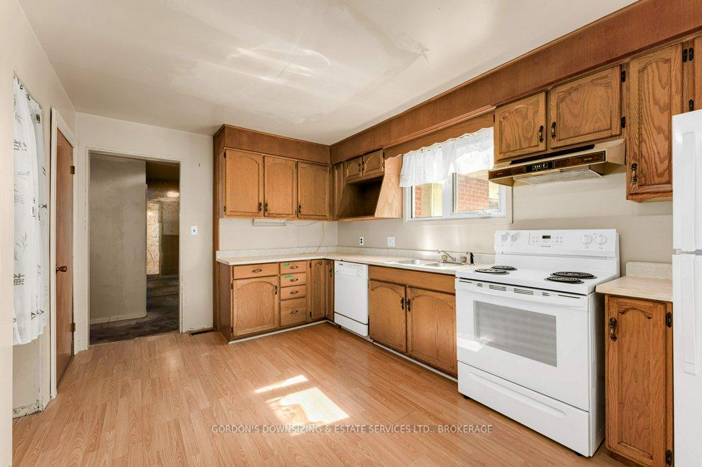 Photo 16 of 144 Calderwood Drive, Kingston, Central City West — HOMEH