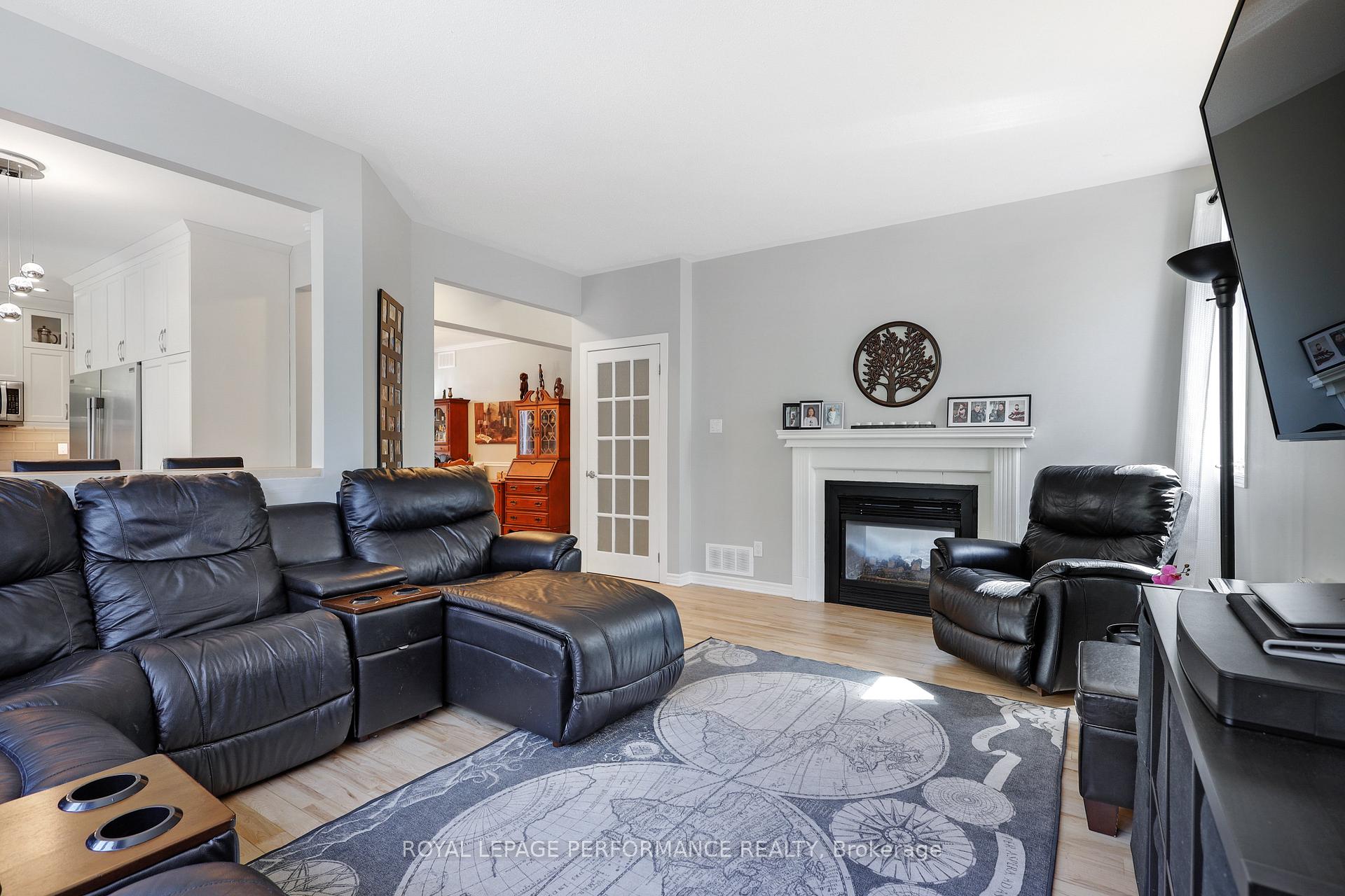 Photo 9 of 86 Mattawa Crescent, Ottawa, Kanata - Bridlewood — HOMEH