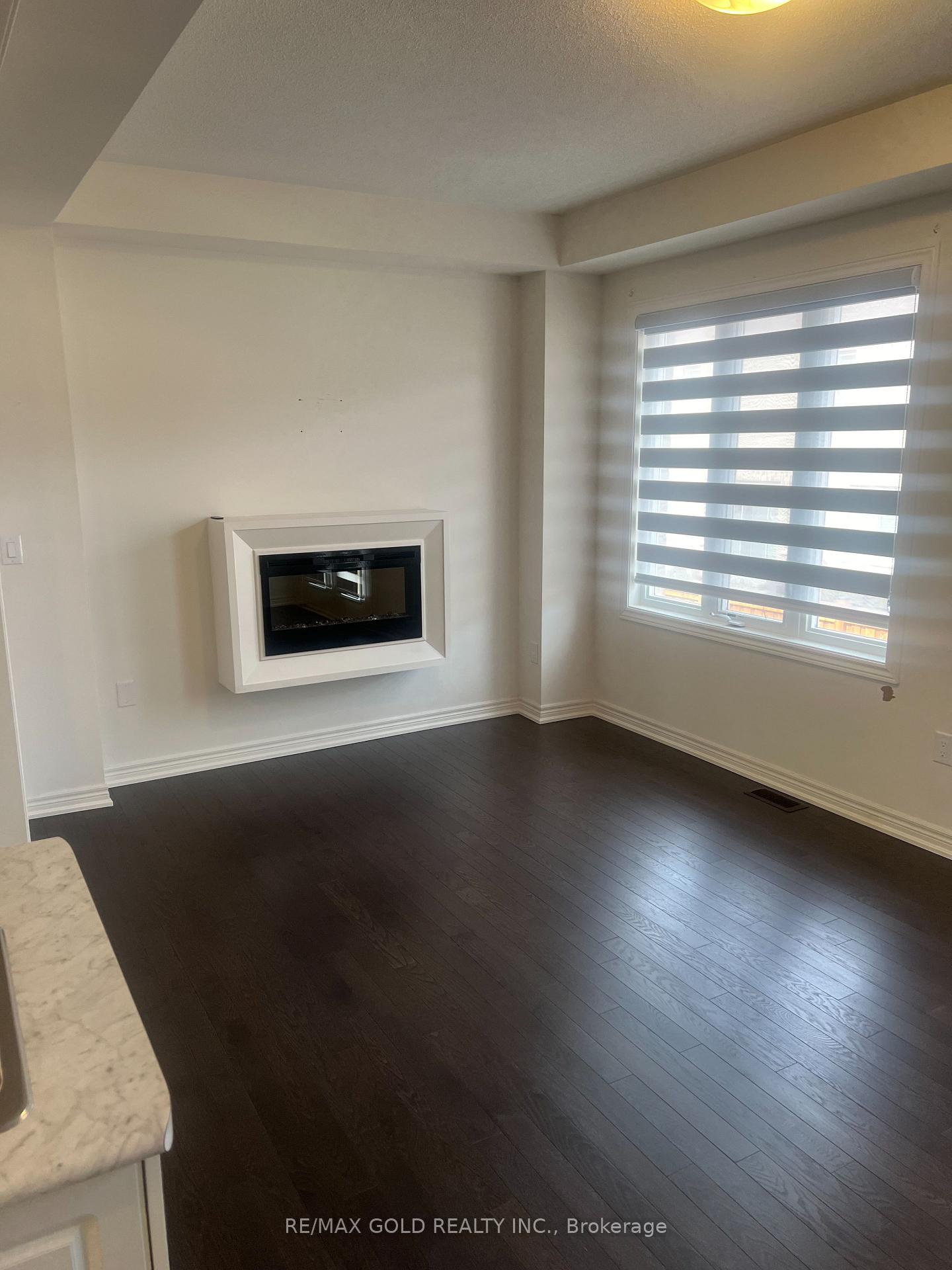 Photo 6 of 359 Skinner Road, Hamilton, Waterdown — HOMEH
